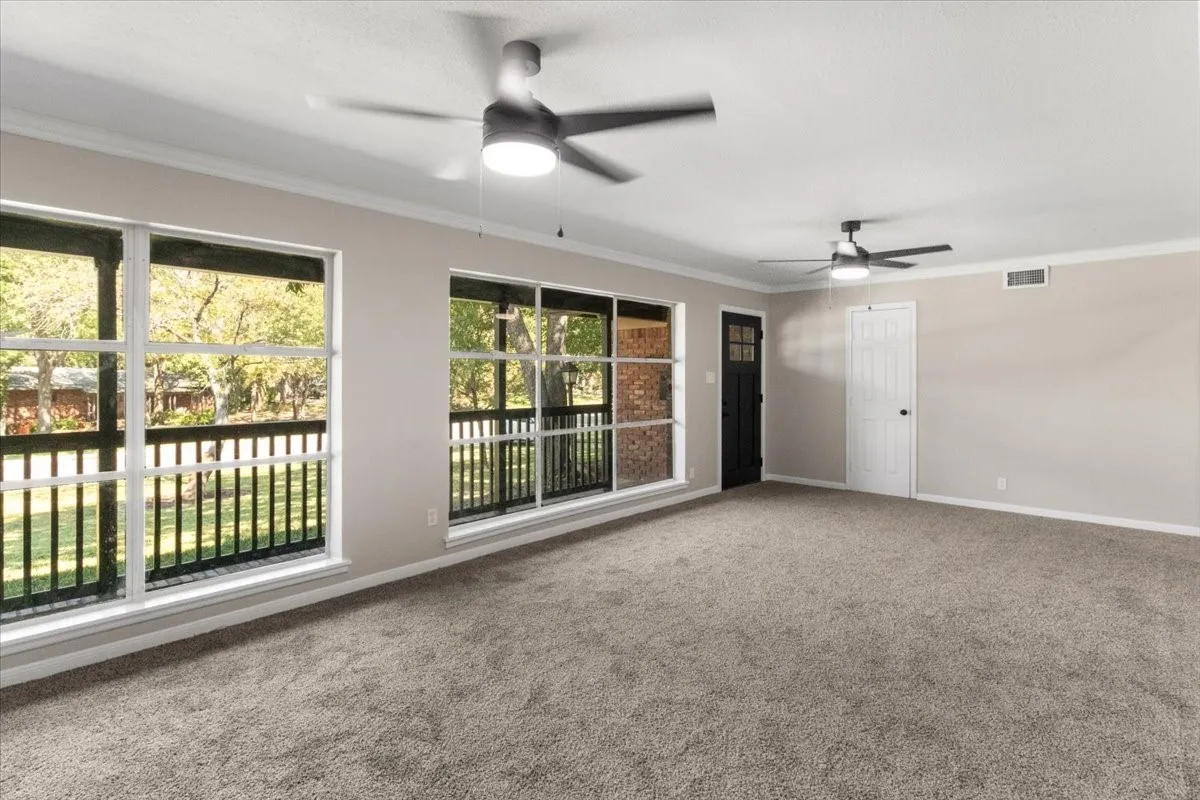 Single Family Residence For Sale in Tarrant County , 6000 Monterrey Drive, Fort Worth, Texas 76112, 4 Bedroom, 3 Bathroom, Garage spaces, 2,189 Sqft, built in 1955, mls#21313195, Real Estate Agent in Fort Worth, Homes For Sale in Tarrant county, Homes For Sale in Fort Worth, Realtor in Fort Worth Texas, Real Estate Brokerage Independent Realty Texas, Luminita Cordes Realtor