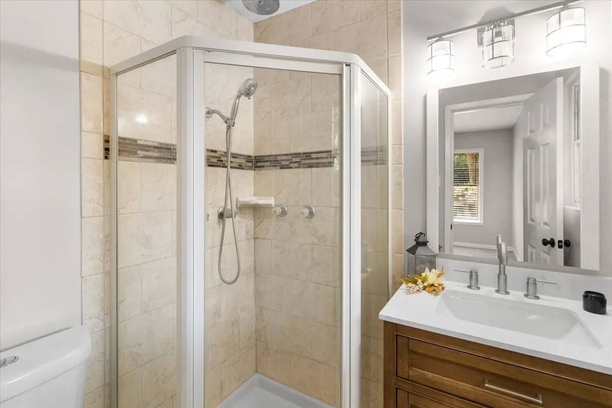 Single Family Residence For Sale in Tarrant County , 6000 Monterrey Drive, Fort Worth, Texas 76112, 4 Bedroom, 3 Bathroom, Garage spaces, 2,189 Sqft, built in 1955, mls#21313195, Real Estate Agent in Fort Worth, Homes For Sale in Tarrant county, Homes For Sale in Fort Worth, Realtor in Fort Worth Texas, Real Estate Brokerage Independent Realty Texas, Luminita Cordes Realtor