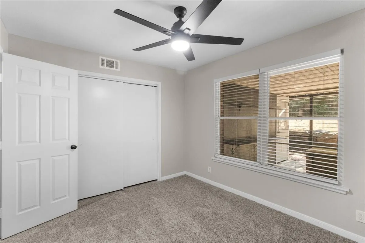 Single Family Residence For Sale in Tarrant County , 6000 Monterrey Drive, Fort Worth, Texas 76112, 4 Bedroom, 3 Bathroom, Garage spaces, 2,189 Sqft, built in 1955, mls#21313195, Real Estate Agent in Fort Worth, Homes For Sale in Tarrant county, Homes For Sale in Fort Worth, Realtor in Fort Worth Texas, Real Estate Brokerage Independent Realty Texas, Luminita Cordes Realtor