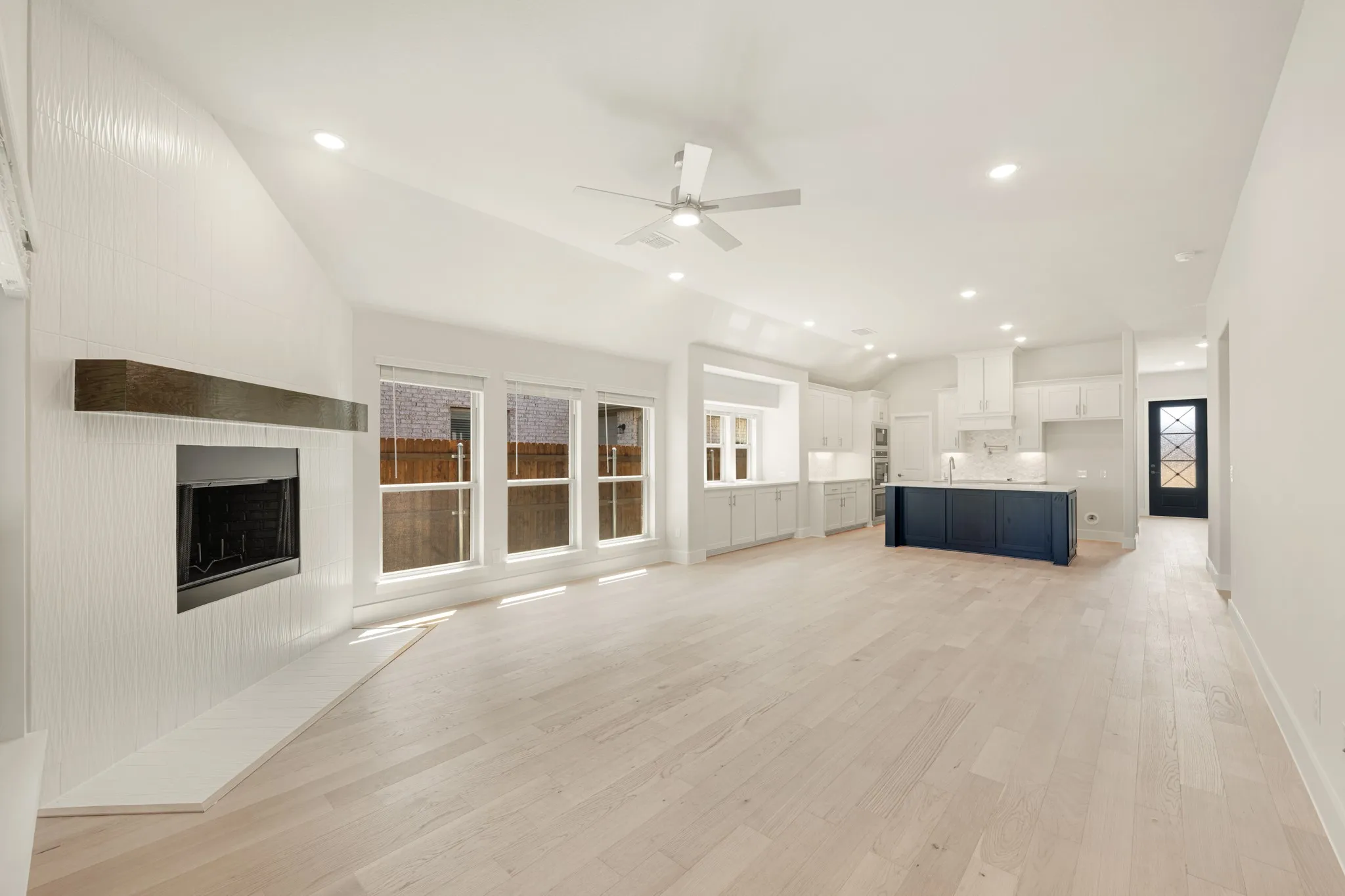 Single Family Residence For Sale in Ellis County , 553 Red Maple Road, Waxahachie, Texas 75165, 4 Bedroom, 3 Bathroom, 3 Garage spaces, 2,452 Sqft, built in 2026, mls#21313200, Real Estate Agent in Waxahachie, Homes For Sale in Ellis county, Homes For Sale in Waxahachie, Realtor in Waxahachie Texas, Real Estate Brokerage Independent Realty Texas, Luminita Cordes Realtor
