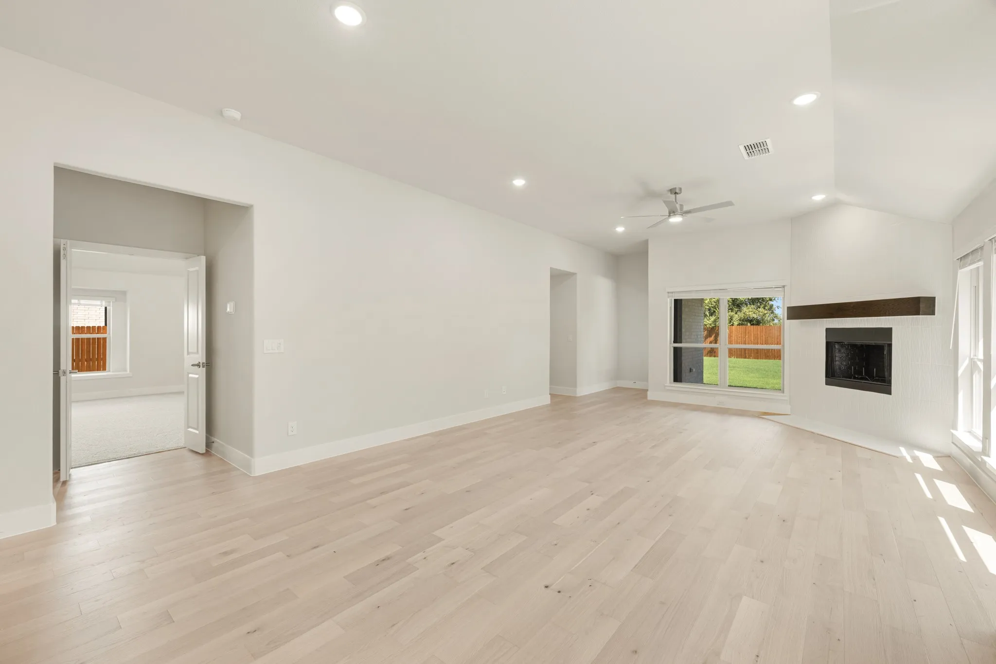 Single Family Residence For Sale in Ellis County , 553 Red Maple Road, Waxahachie, Texas 75165, 4 Bedroom, 3 Bathroom, 3 Garage spaces, 2,452 Sqft, built in 2026, mls#21313200, Real Estate Agent in Waxahachie, Homes For Sale in Ellis county, Homes For Sale in Waxahachie, Realtor in Waxahachie Texas, Real Estate Brokerage Independent Realty Texas, Luminita Cordes Realtor