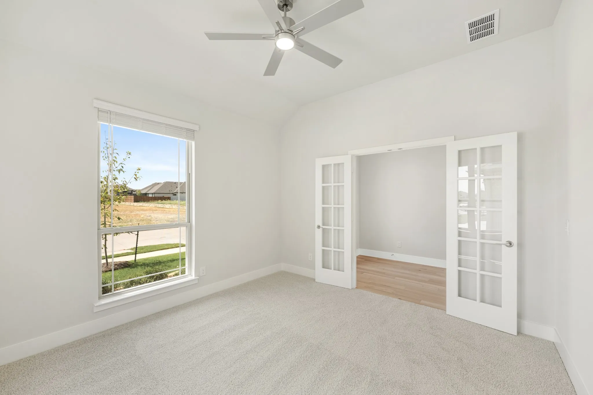 Single Family Residence For Sale in Ellis County , 553 Red Maple Road, Waxahachie, Texas 75165, 4 Bedroom, 3 Bathroom, 3 Garage spaces, 2,452 Sqft, built in 2026, mls#21313200, Real Estate Agent in Waxahachie, Homes For Sale in Ellis county, Homes For Sale in Waxahachie, Realtor in Waxahachie Texas, Real Estate Brokerage Independent Realty Texas, Luminita Cordes Realtor