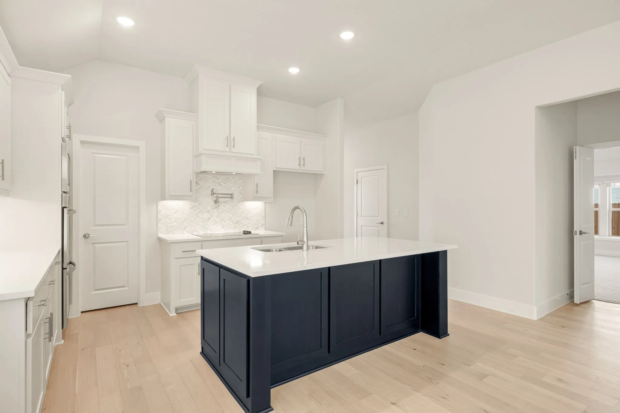Single Family Residence For Sale in Ellis County , 553 Red Maple Road, Waxahachie, Texas 75165, 4 Bedroom, 3 Bathroom, 3 Garage spaces, 2,452 Sqft, built in 2026, mls#21313200, Real Estate Agent in Waxahachie, Homes For Sale in Ellis county, Homes For Sale in Waxahachie, Realtor in Waxahachie Texas, Real Estate Brokerage Independent Realty Texas, Luminita Cordes Realtor