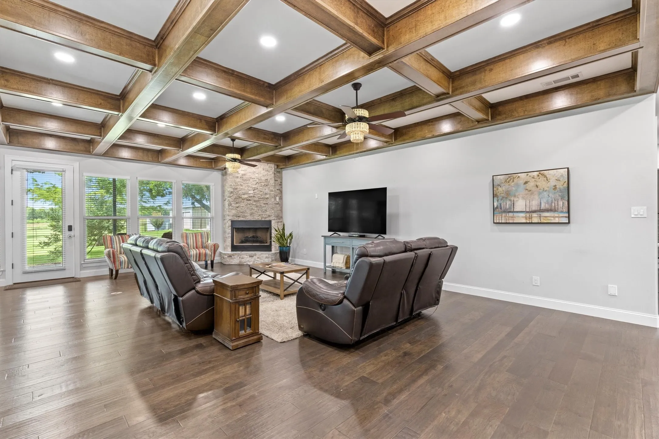 Single Family Residence For Sale in Rockwall County , 1187 N Country Lane, Rockwall, Texas 75087, 4 Bedroom, 4 Bathroom, 2 Garage spaces, 3,500 Sqft, built in 2020, mls#21312332, Real Estate Agent in Rockwall, Homes For Sale in Rockwall county, Homes For Sale in Rockwall, Realtor in Rockwall Texas, Real Estate Brokerage Independent Realty Texas, Luminita Cordes Realtor
