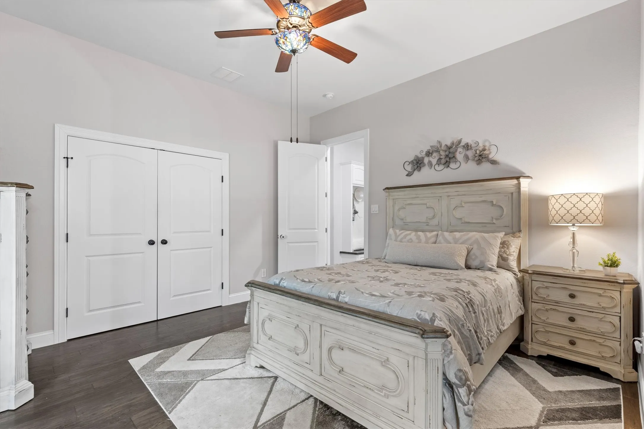 Single Family Residence For Sale in Rockwall County , 1187 N Country Lane, Rockwall, Texas 75087, 4 Bedroom, 4 Bathroom, 2 Garage spaces, 3,500 Sqft, built in 2020, mls#21312332, Real Estate Agent in Rockwall, Homes For Sale in Rockwall county, Homes For Sale in Rockwall, Realtor in Rockwall Texas, Real Estate Brokerage Independent Realty Texas, Luminita Cordes Realtor