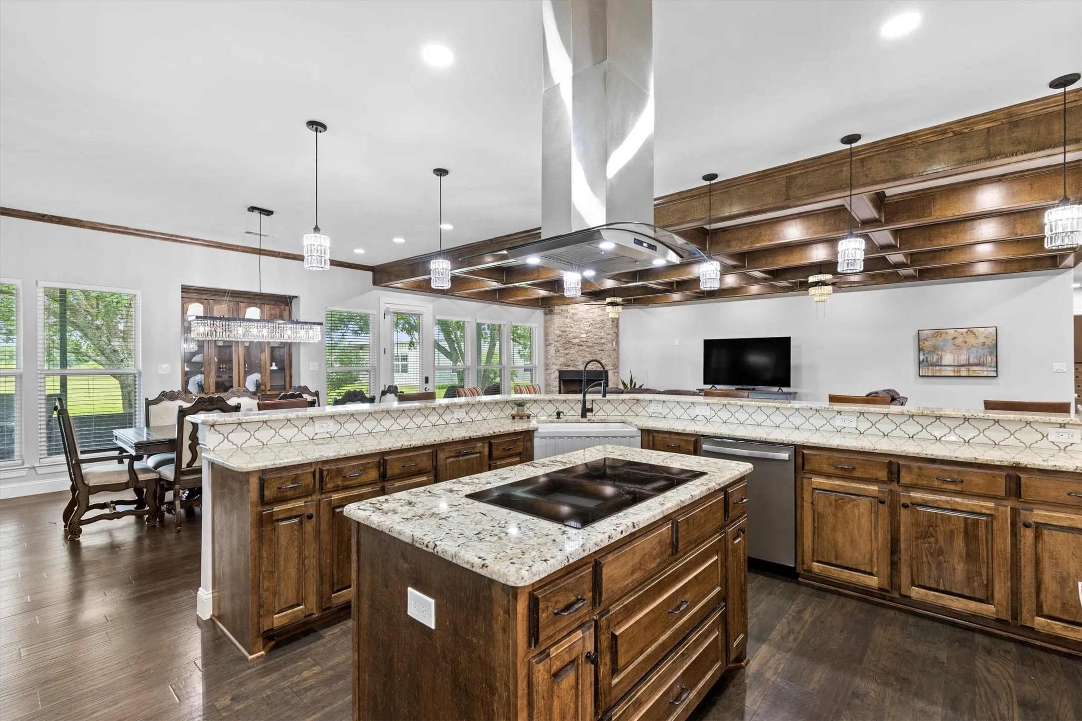 Single Family Residence For Sale in Rockwall County , 1187 N Country Lane, Rockwall, Texas 75087, 4 Bedroom, 4 Bathroom, 2 Garage spaces, 3,500 Sqft, built in 2020, mls#21312332, Real Estate Agent in Rockwall, Homes For Sale in Rockwall county, Homes For Sale in Rockwall, Realtor in Rockwall Texas, Real Estate Brokerage Independent Realty Texas, Luminita Cordes Realtor