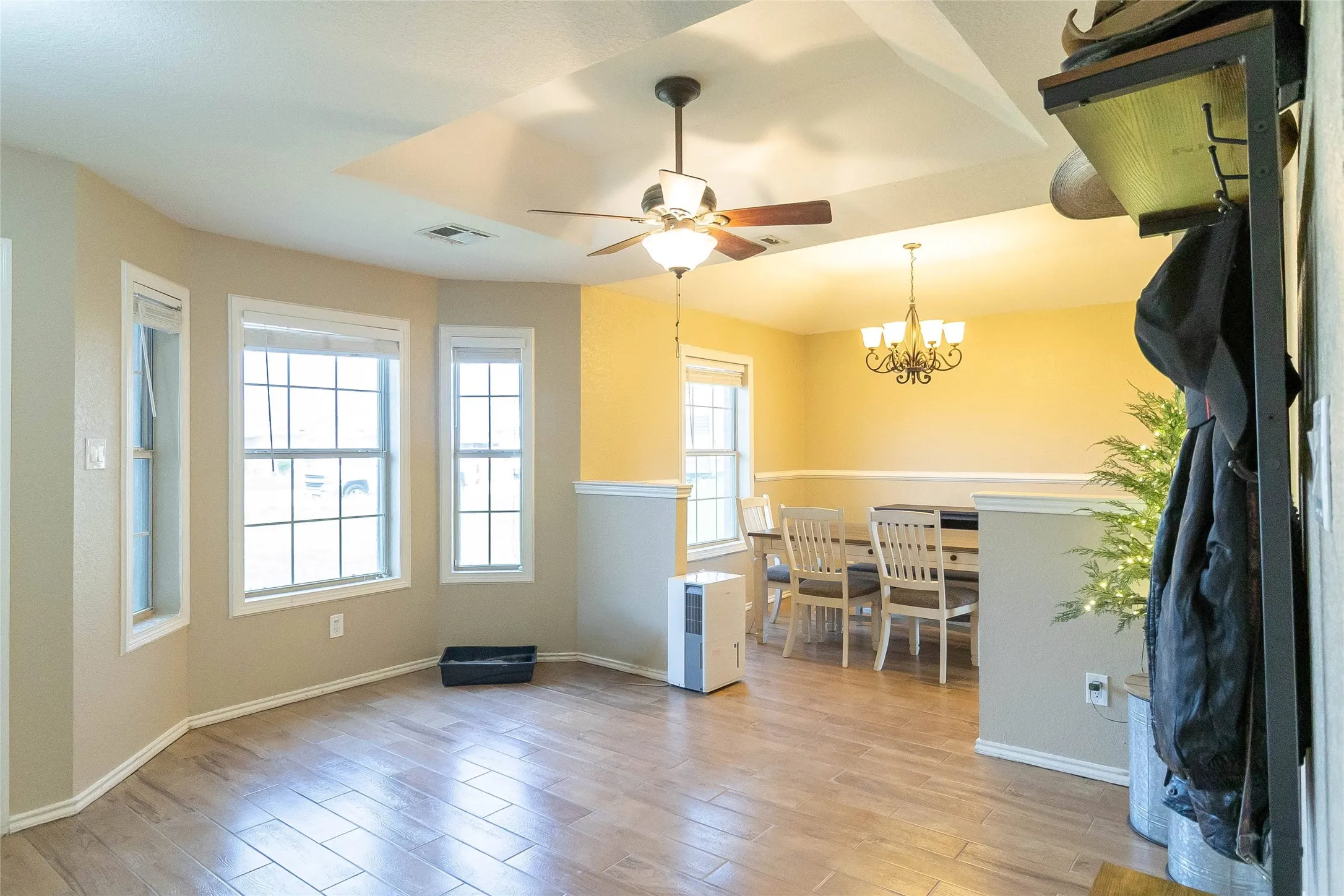 Single Family Residence For Sale in Bell County , 4409 Hank Drive, Killeen, Texas 76549, 4 Bedrooms, 2 Bathrooms, 2 Garage spaces, 1,906 Sqft, built in 2005, Price $240,000, mls#21310215, Real Estate Agent in Killeen, Homes For Sale in Bell county, Homes For Sale in Killeen, Realtor in Killeen Texas, Real Estate Brokerage Independent Realty Texas, Luminita Cordes Realtor