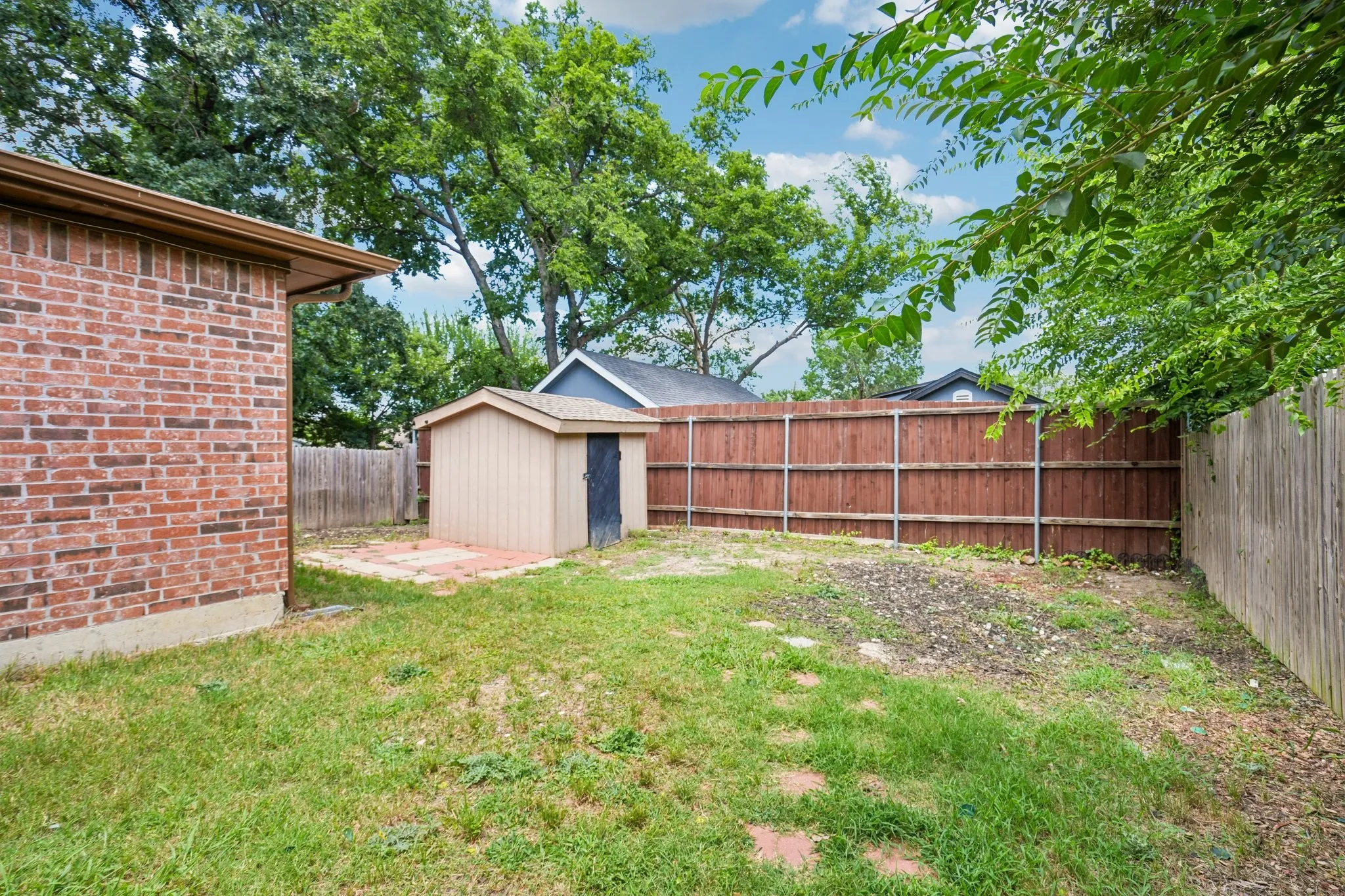Single Family Residence For Sale in Collin County , 923 Rockwall Street, Mc Kinney, Texas 75069, 4 Bedroom, 2 Bathroom, Garage spaces, 1,570 Sqft, built in 2004, mls#21311811, Real Estate Agent in Mc Kinney, Homes For Sale in Collin county, Homes For Sale in Mc Kinney, Realtor in Mc Kinney Texas, Real Estate Brokerage Independent Realty Texas, Luminita Cordes Realtor