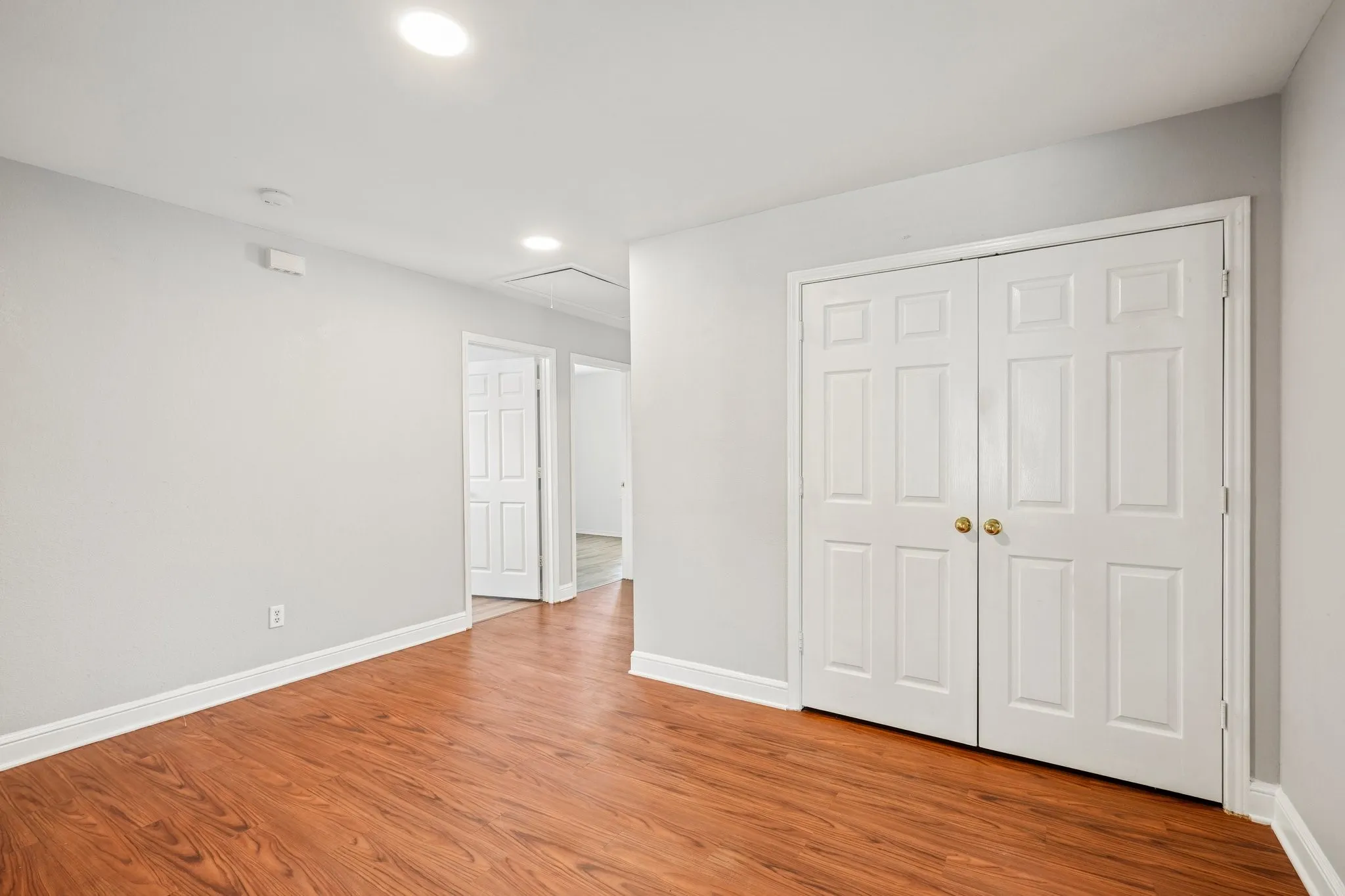 Single Family Residence For Sale in Collin County , 923 Rockwall Street, Mc Kinney, Texas 75069, 4 Bedroom, 2 Bathroom, Garage spaces, 1,570 Sqft, built in 2004, mls#21311811, Real Estate Agent in Mc Kinney, Homes For Sale in Collin county, Homes For Sale in Mc Kinney, Realtor in Mc Kinney Texas, Real Estate Brokerage Independent Realty Texas, Luminita Cordes Realtor