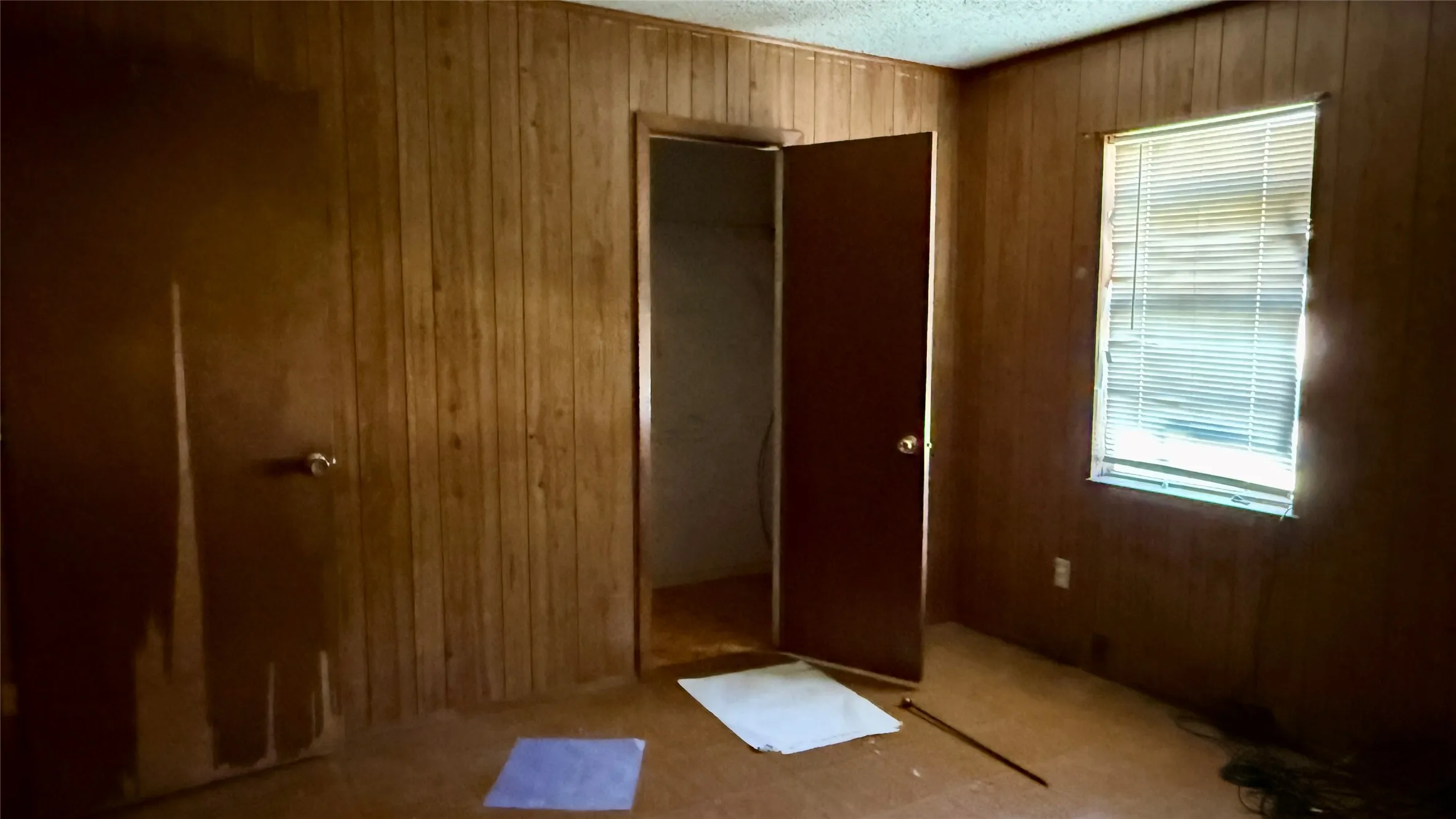 Single Family Residence For Sale in Denton County , 509 N 10th Street, Sanger, Texas 76266, 3 Bedrooms, 2 Bathrooms, Garage spaces, 1,152 Sqft, built in 1983, Price $195,000, mls#21311965, Real Estate Agent in Sanger, Homes For Sale in Denton county, Homes For Sale in Sanger, Realtor in Sanger Texas, Real Estate Brokerage Independent Realty Texas, Luminita Cordes Realtor