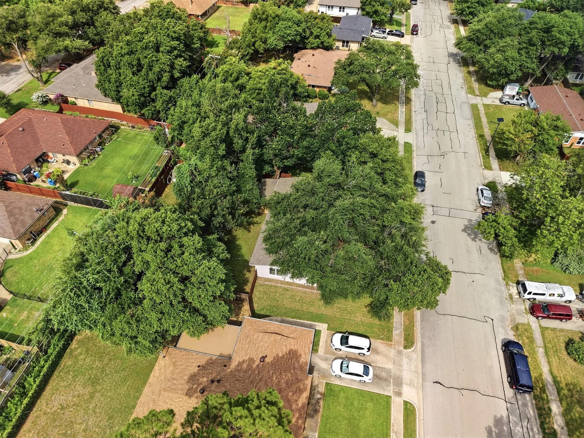 Single Family Residence For Sale in Tarrant County , 6220 Franwood Terrace, Fort Worth, Texas 76112, 2 Bedroom, 2 Bathroom, 1 Garage spaces, 1,116 Sqft, built in 1955, mls#21312085, Real Estate Agent in Fort Worth, Homes For Sale in Tarrant county, Homes For Sale in Fort Worth, Realtor in Fort Worth Texas, Real Estate Brokerage Independent Realty Texas, Luminita Cordes Realtor