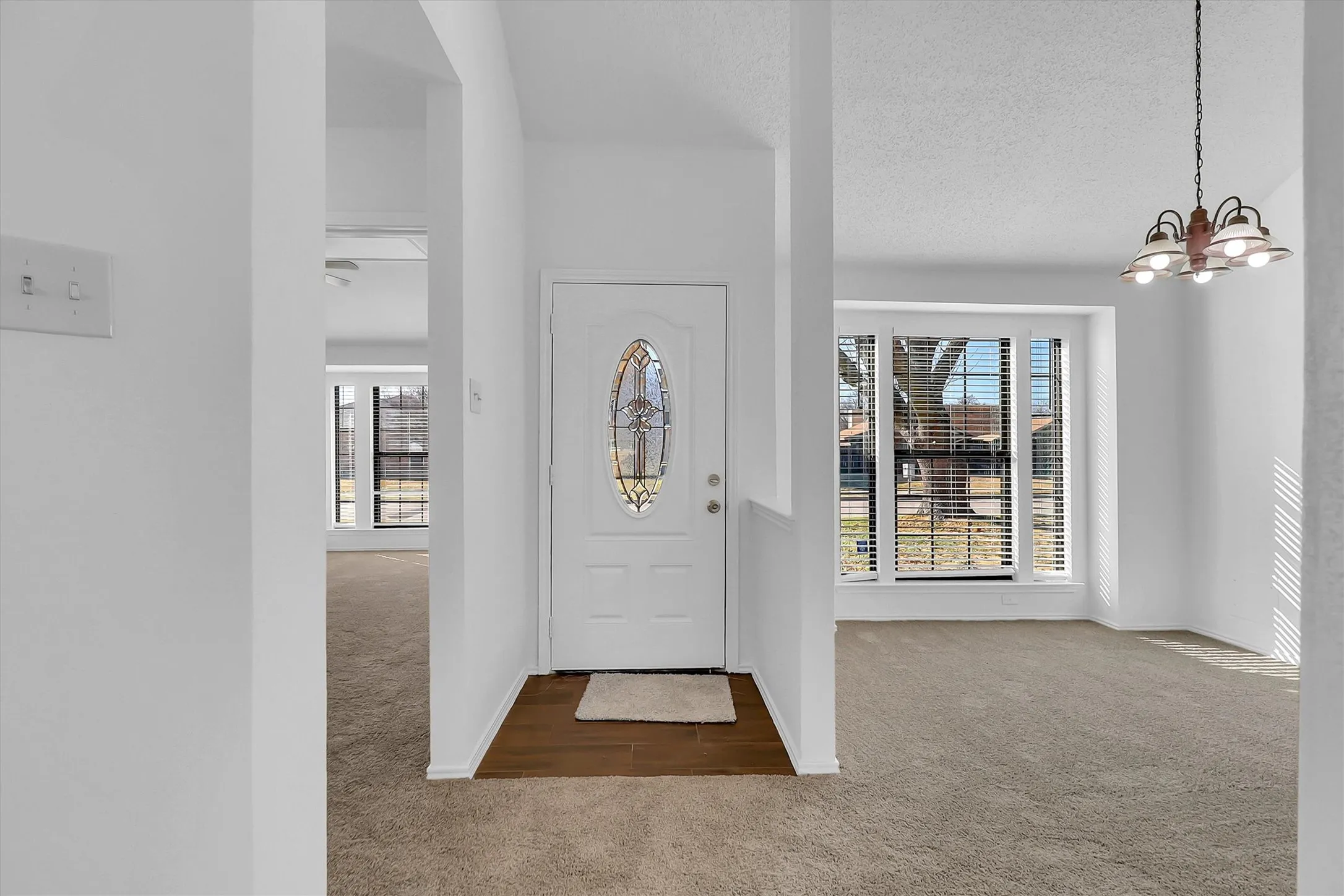 Single Family Residence For Sale in Dallas County , 7701 Cornell Drive, Rowlett, Texas 75088, 3 Bedrooms, 2 Bathrooms, 2 Garage spaces, 1,596 Sqft, built in 1985, Price $309,500, mls#21312849, Real Estate Agent in Rowlett, Homes For Sale in Dallas county, Homes For Sale in Rowlett, Realtor in Rowlett Texas, Real Estate Brokerage Independent Realty Texas, Luminita Cordes Realtor
