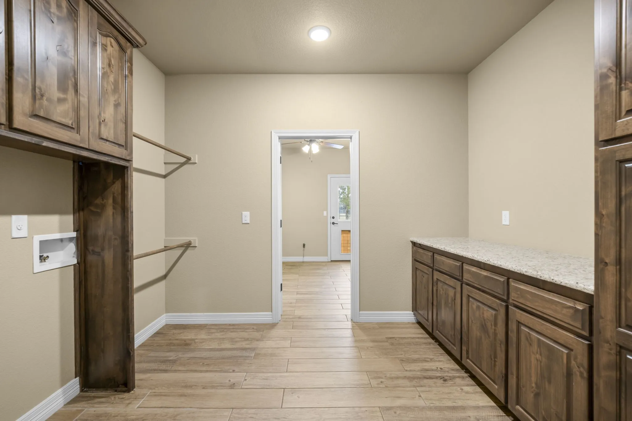 Single Family Residence For Sale in Bell County , 225 Plum Circle, Killeen, Texas 76549, 3 Bedroom, 3 Bathroom, 4 Garage spaces, 2,986 Sqft, built in 2017, mls#21313226, Real Estate Agent in Killeen, Homes For Sale in Bell county, Homes For Sale in Killeen, Realtor in Killeen Texas, Real Estate Brokerage Independent Realty Texas, Luminita Cordes Realtor
