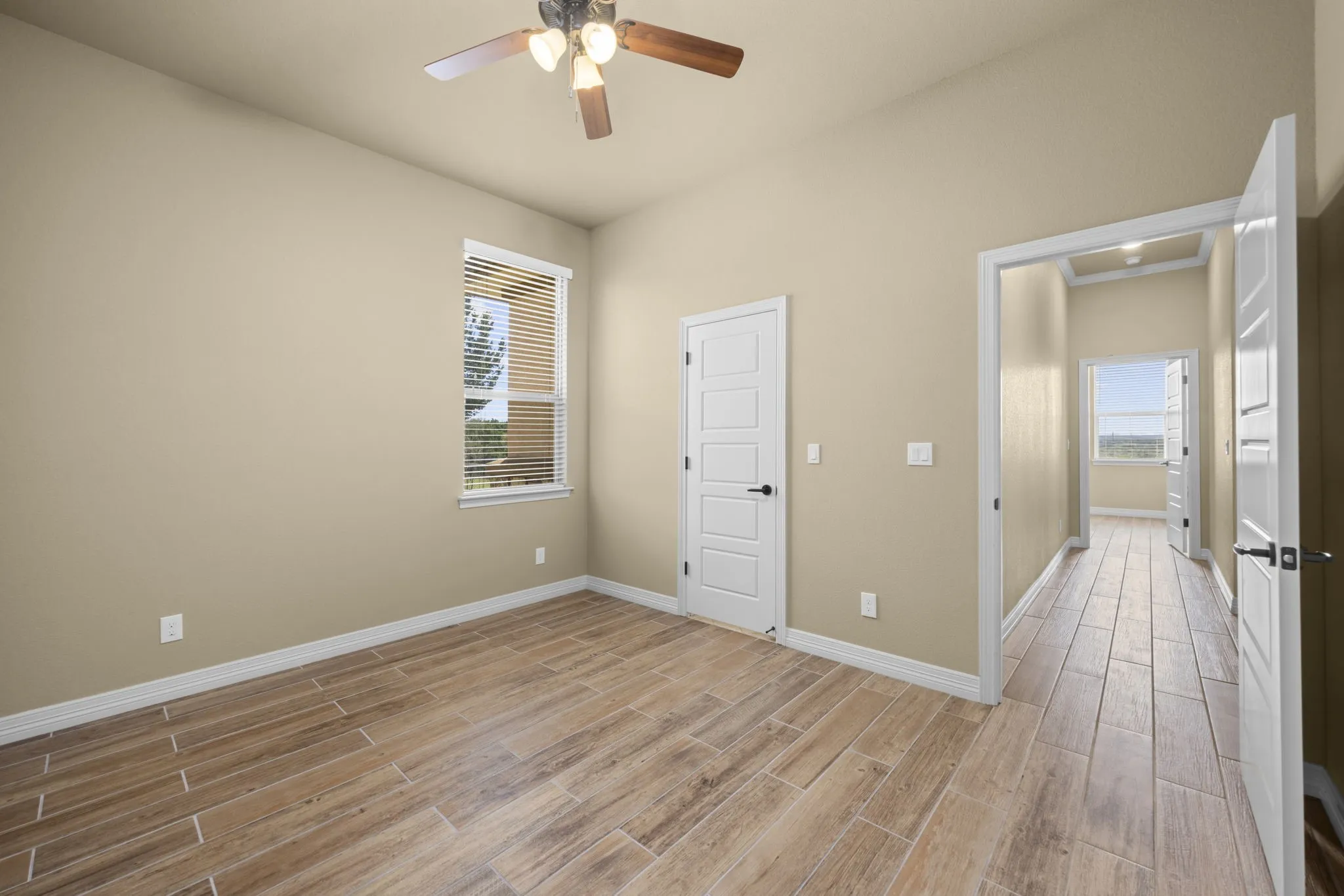 Single Family Residence For Sale in Bell County , 225 Plum Circle, Killeen, Texas 76549, 3 Bedroom, 3 Bathroom, 4 Garage spaces, 2,986 Sqft, built in 2017, mls#21313226, Real Estate Agent in Killeen, Homes For Sale in Bell county, Homes For Sale in Killeen, Realtor in Killeen Texas, Real Estate Brokerage Independent Realty Texas, Luminita Cordes Realtor