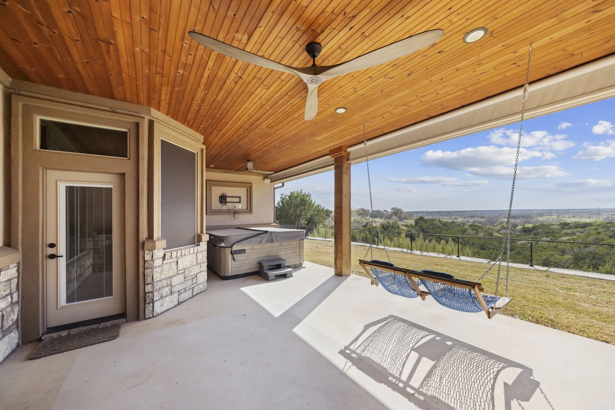 Single Family Residence For Sale in Bell County , 225 Plum Circle, Killeen, Texas 76549, 3 Bedroom, 3 Bathroom, 4 Garage spaces, 2,986 Sqft, built in 2017, mls#21313226, Real Estate Agent in Killeen, Homes For Sale in Bell county, Homes For Sale in Killeen, Realtor in Killeen Texas, Real Estate Brokerage Independent Realty Texas, Luminita Cordes Realtor