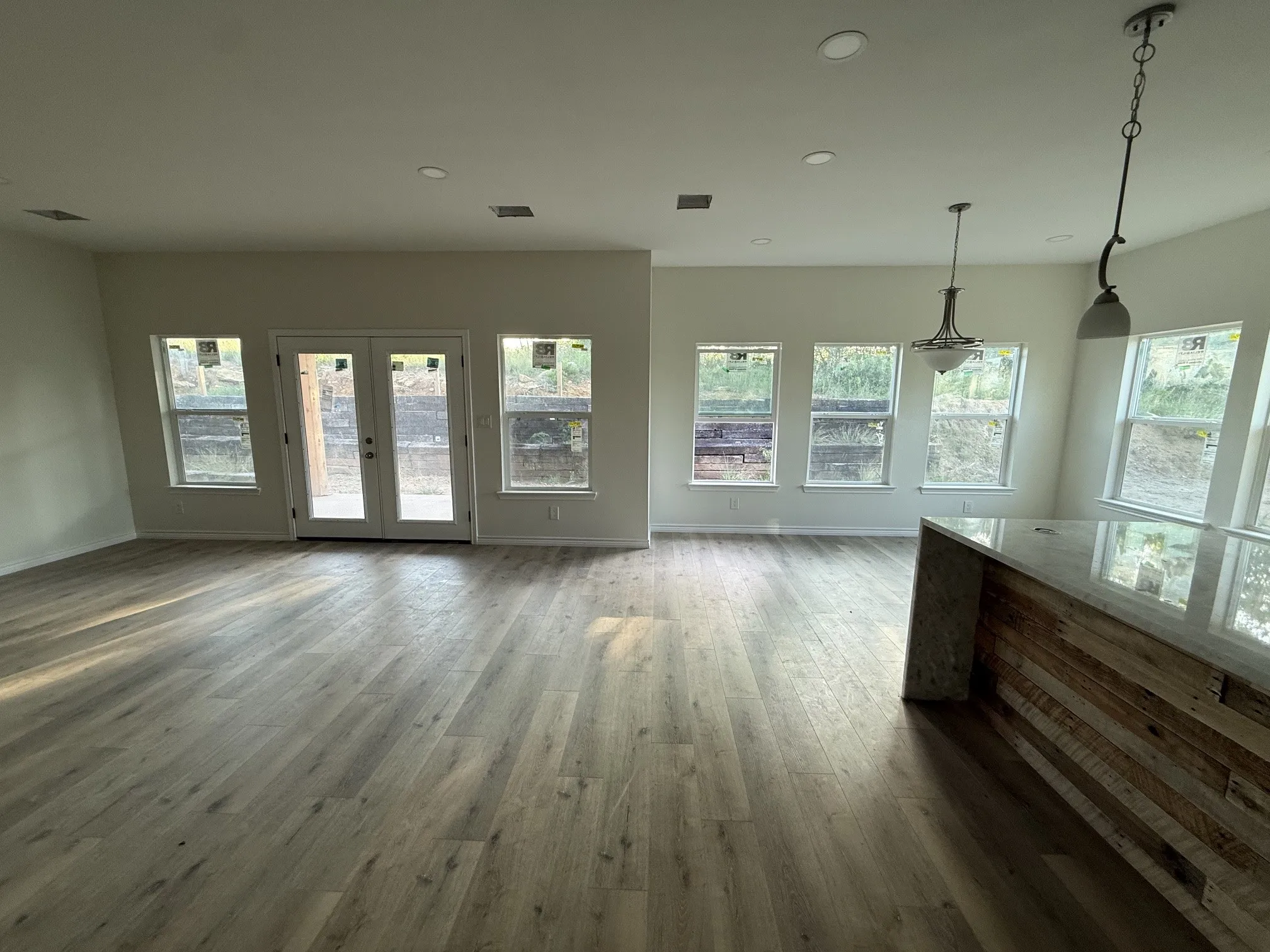Single Family Residence For Sale in Wise County , 709 Blue Fathom Drive, Runaway Bay, Texas 76426, 3 Bedroom, 2 Bathroom, 2 Garage spaces, 1,850 Sqft, built in 2025, mls#21313123, Real Estate Agent in Runaway Bay, Homes For Sale in Wise county, Homes For Sale in Runaway Bay, Realtor in Runaway Bay Texas, Real Estate Brokerage Independent Realty Texas, Luminita Cordes Realtor