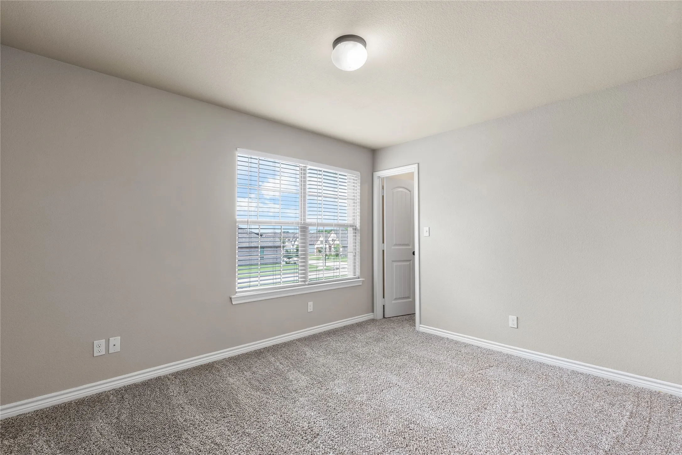 Single Family Residence For Sale in Grayson County , 4204 Quail Run Road, Sherman, Texas 75092, 4 Bedroom, 3 Bathroom, 2 Garage spaces, 2,444 Sqft, built in 2016, mls#21313230, Real Estate Agent in Sherman, Homes For Sale in Grayson county, Homes For Sale in Sherman, Realtor in Sherman Texas, Real Estate Brokerage Independent Realty Texas, Luminita Cordes Realtor
