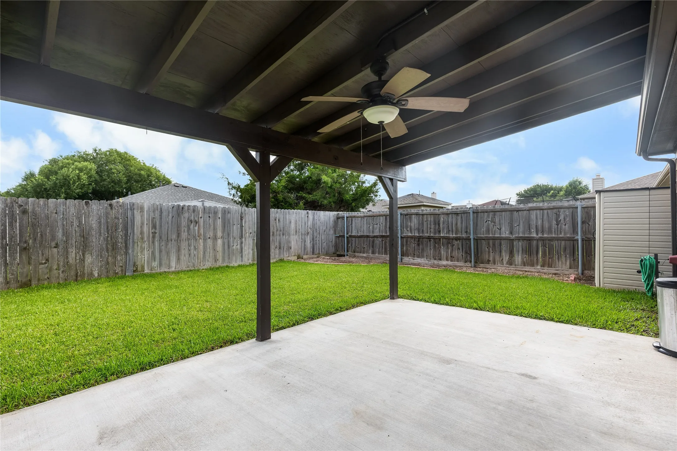 Single Family Residence For Sale in Grayson County , 4204 Quail Run Road, Sherman, Texas 75092, 4 Bedroom, 3 Bathroom, 2 Garage spaces, 2,444 Sqft, built in 2016, mls#21313230, Real Estate Agent in Sherman, Homes For Sale in Grayson county, Homes For Sale in Sherman, Realtor in Sherman Texas, Real Estate Brokerage Independent Realty Texas, Luminita Cordes Realtor