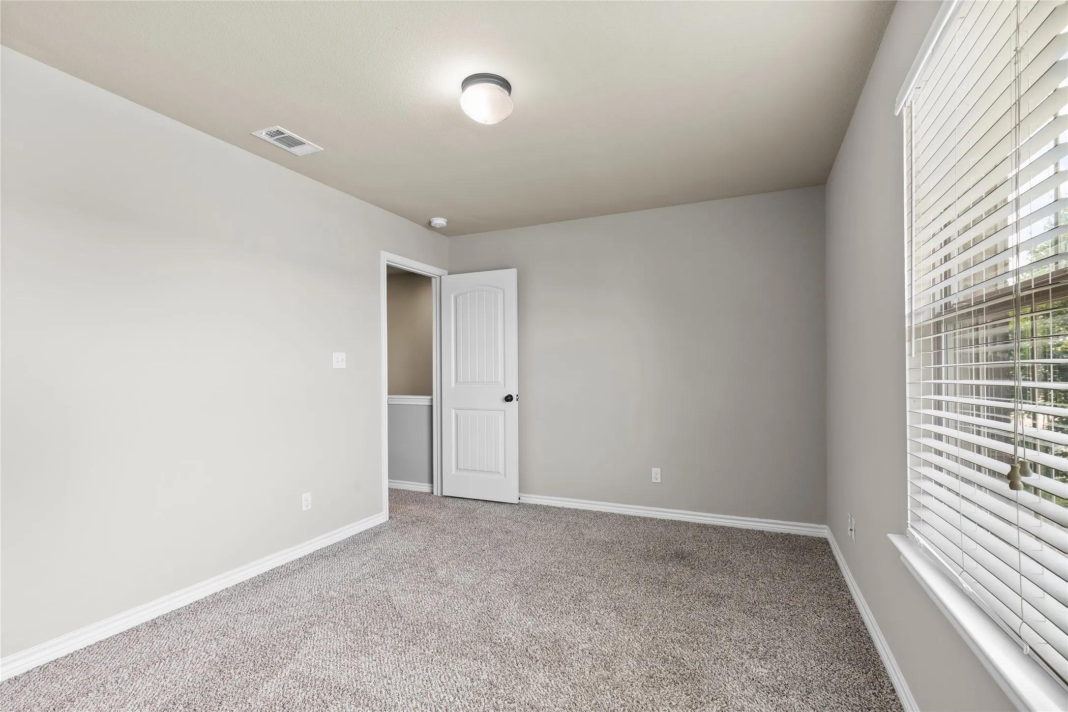 Single Family Residence For Sale in Grayson County , 4204 Quail Run Road, Sherman, Texas 75092, 4 Bedroom, 3 Bathroom, 2 Garage spaces, 2,444 Sqft, built in 2016, mls#21313230, Real Estate Agent in Sherman, Homes For Sale in Grayson county, Homes For Sale in Sherman, Realtor in Sherman Texas, Real Estate Brokerage Independent Realty Texas, Luminita Cordes Realtor