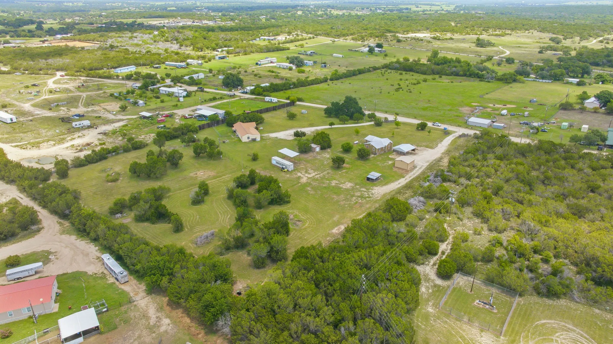 Single Family Residence For Sale in Erath County , 1470 Private Road 701, Stephenville, Texas 76401, 2 Bedroom, 1 Bathroom, Garage spaces, 1,290 Sqft, built in 2010, mls#21311618, Real Estate Agent in Stephenville, Homes For Sale in Erath county, Homes For Sale in Stephenville, Realtor in Stephenville Texas, Real Estate Brokerage Independent Realty Texas, Luminita Cordes Realtor