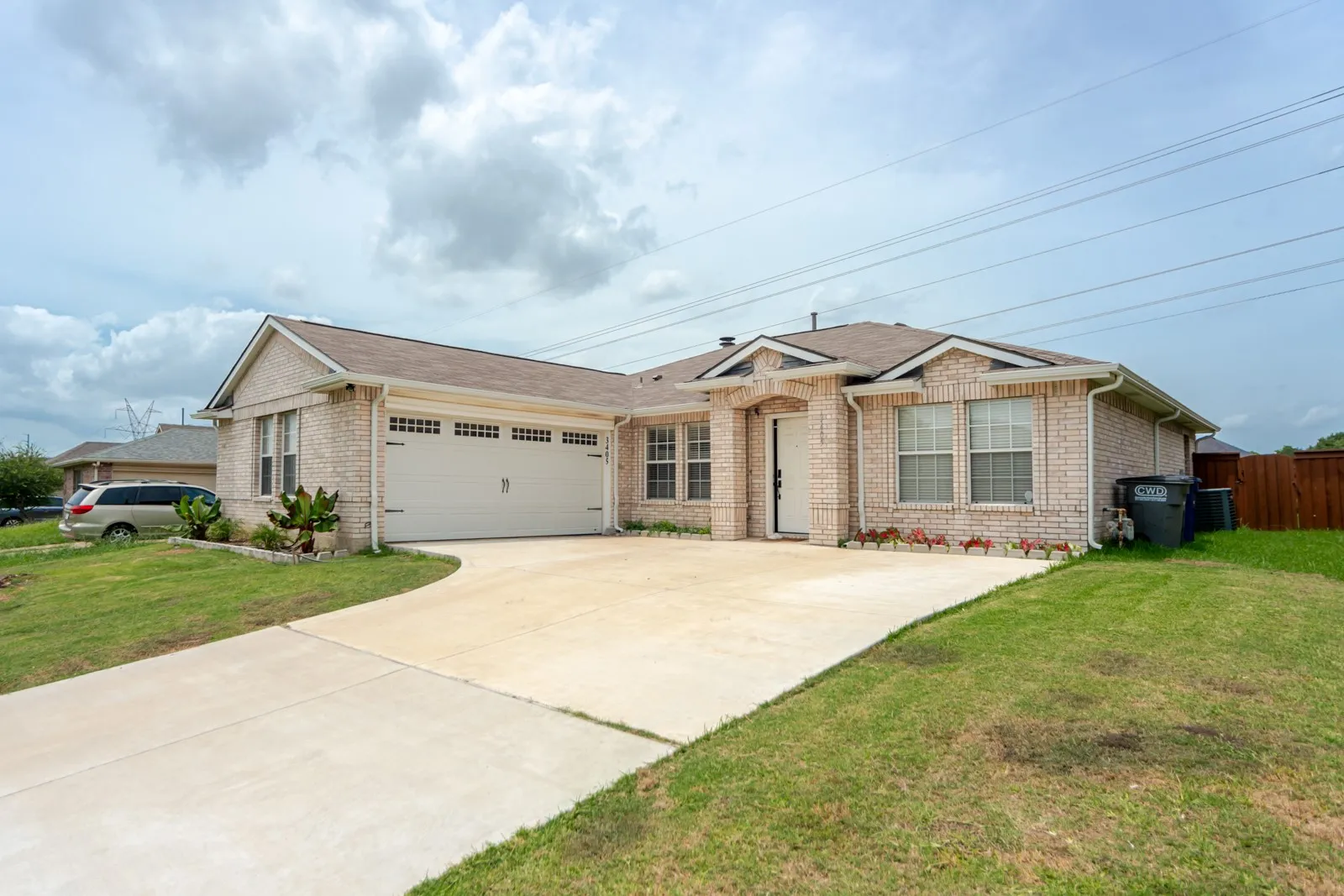 Single Family Residence For Sale in Dallas County , 3405 Ashwood Lane, Sachse, Texas 75048, 3 Bedroom, 2 Bathroom, 2 Garage spaces, 1,739 Sqft, built in 2000, mls#21313240, Real Estate Agent in Sachse, Homes For Sale in Dallas county, Homes For Sale in Sachse, Realtor in Sachse Texas, Real Estate Brokerage Independent Realty Texas, Luminita Cordes Realtor