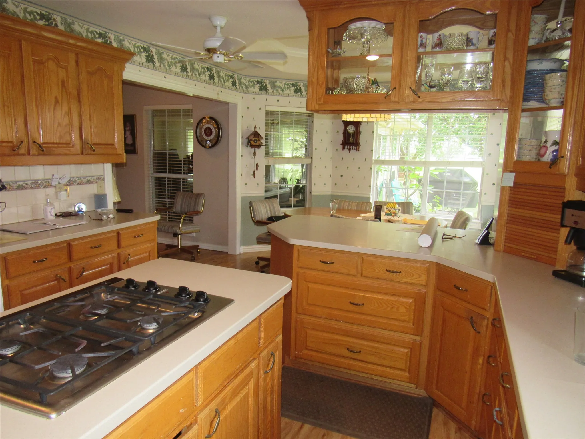 Single Family Residence For Sale in Cooke County , 404 County Road 260, Gainesville, Texas 76240, 3 Bedroom, 3 Bathroom, 4 Garage spaces, 2,751 Sqft, built in 1998, mls#21308806, Real Estate Agent in Gainesville, Homes For Sale in Cooke county, Homes For Sale in Gainesville, Realtor in Gainesville Texas, Real Estate Brokerage Independent Realty Texas, Luminita Cordes Realtor