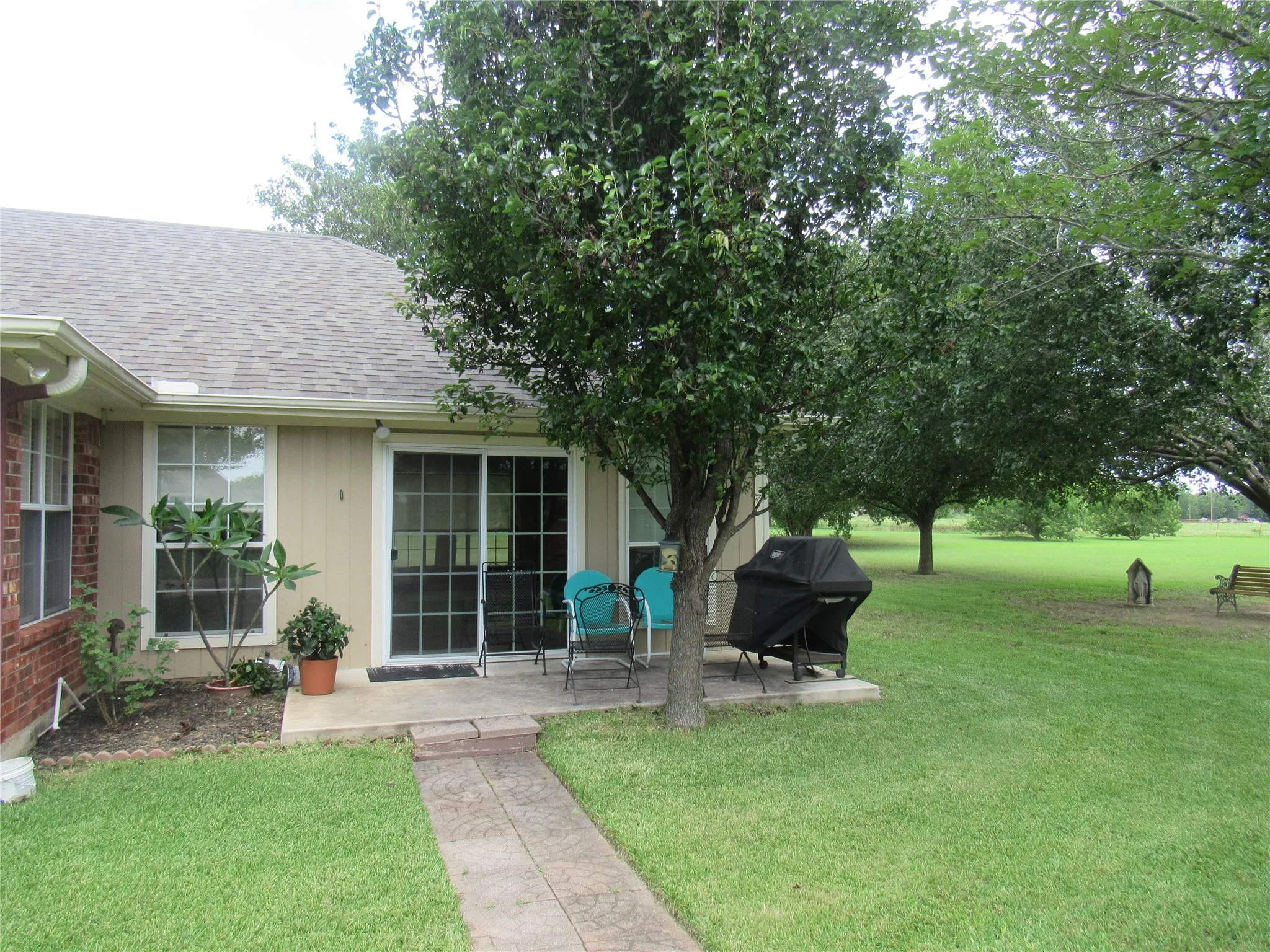 Single Family Residence For Sale in Cooke County , 404 County Road 260, Gainesville, Texas 76240, 3 Bedroom, 3 Bathroom, 4 Garage spaces, 2,751 Sqft, built in 1998, mls#21308806, Real Estate Agent in Gainesville, Homes For Sale in Cooke county, Homes For Sale in Gainesville, Realtor in Gainesville Texas, Real Estate Brokerage Independent Realty Texas, Luminita Cordes Realtor