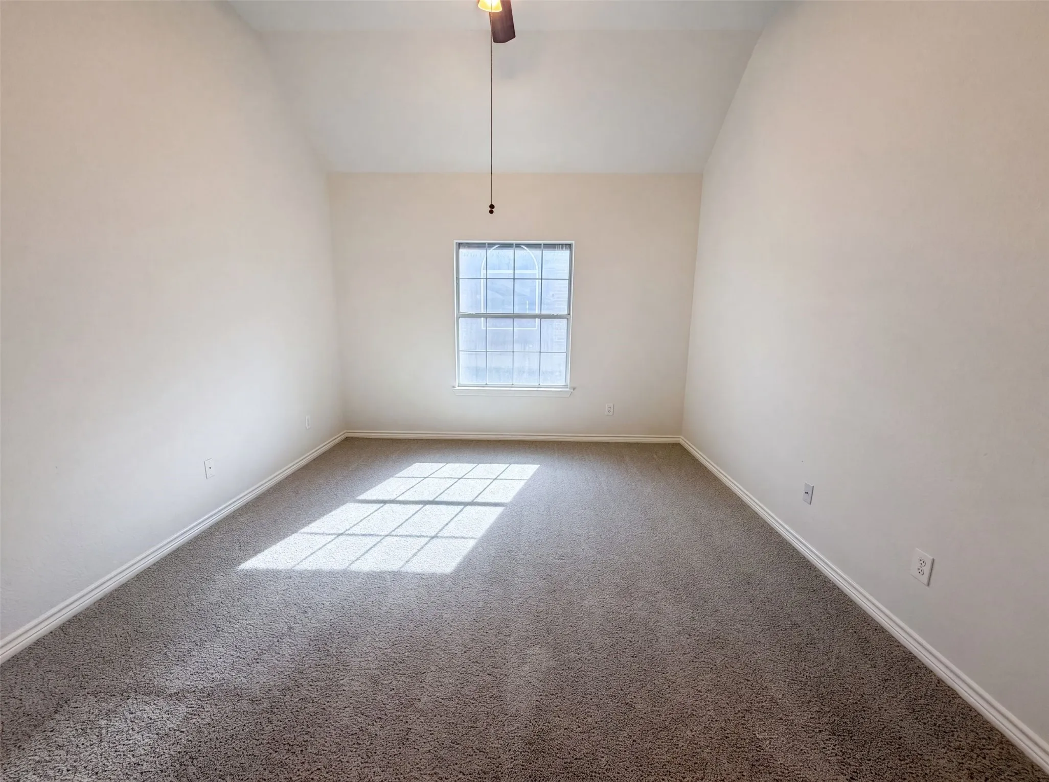 Single Family Residence For Sale in Dallas County , 529 Olympia Street, De Soto, Texas 75115, 4 Bedroom, 3 Bathroom, 2 Garage spaces, 3,266 Sqft, built in 2008, mls#21313248, Real Estate Agent in De Soto, Homes For Sale in Dallas county, Homes For Sale in De Soto, Realtor in De Soto Texas, Real Estate Brokerage Independent Realty Texas, Luminita Cordes Realtor