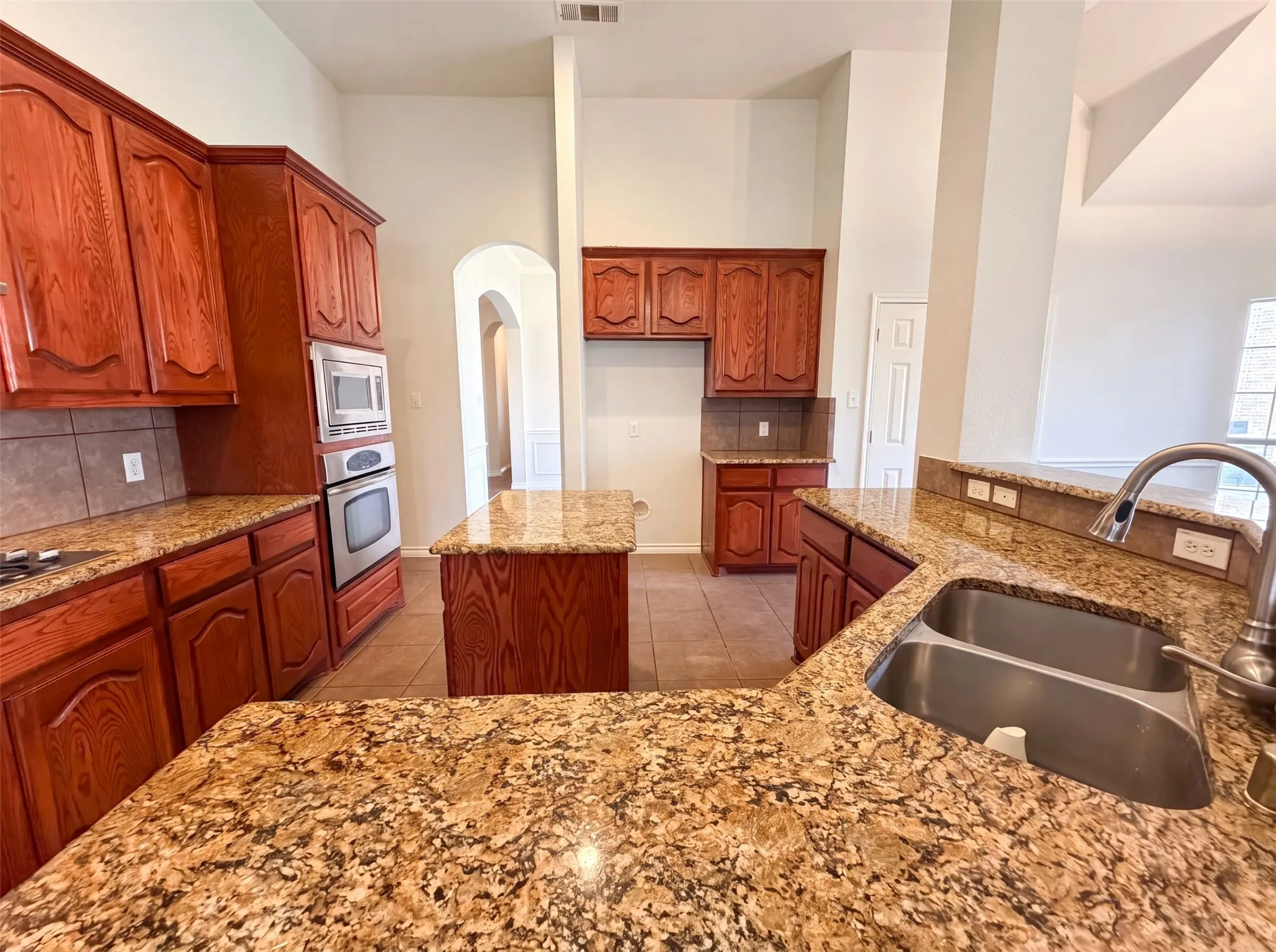 Single Family Residence For Sale in Dallas County , 529 Olympia Street, De Soto, Texas 75115, 4 Bedroom, 3 Bathroom, 2 Garage spaces, 3,266 Sqft, built in 2008, mls#21313248, Real Estate Agent in De Soto, Homes For Sale in Dallas county, Homes For Sale in De Soto, Realtor in De Soto Texas, Real Estate Brokerage Independent Realty Texas, Luminita Cordes Realtor