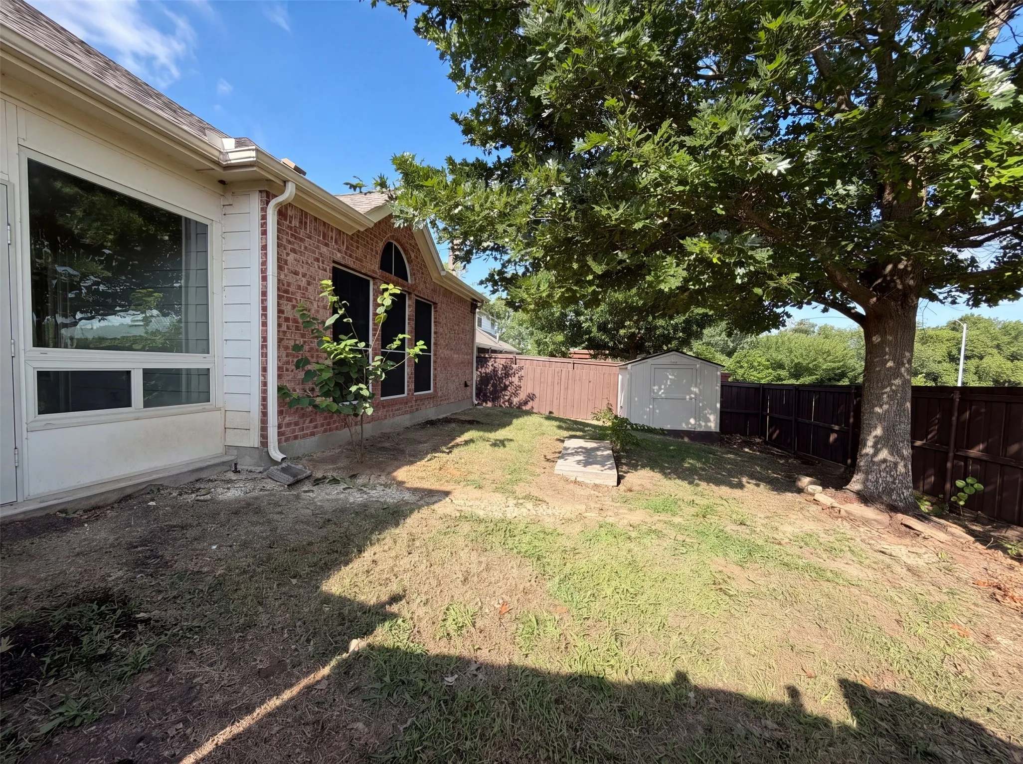 Single Family Residence For Sale in Dallas County , 529 Olympia Street, De Soto, Texas 75115, 4 Bedroom, 3 Bathroom, 2 Garage spaces, 3,266 Sqft, built in 2008, mls#21313248, Real Estate Agent in De Soto, Homes For Sale in Dallas county, Homes For Sale in De Soto, Realtor in De Soto Texas, Real Estate Brokerage Independent Realty Texas, Luminita Cordes Realtor