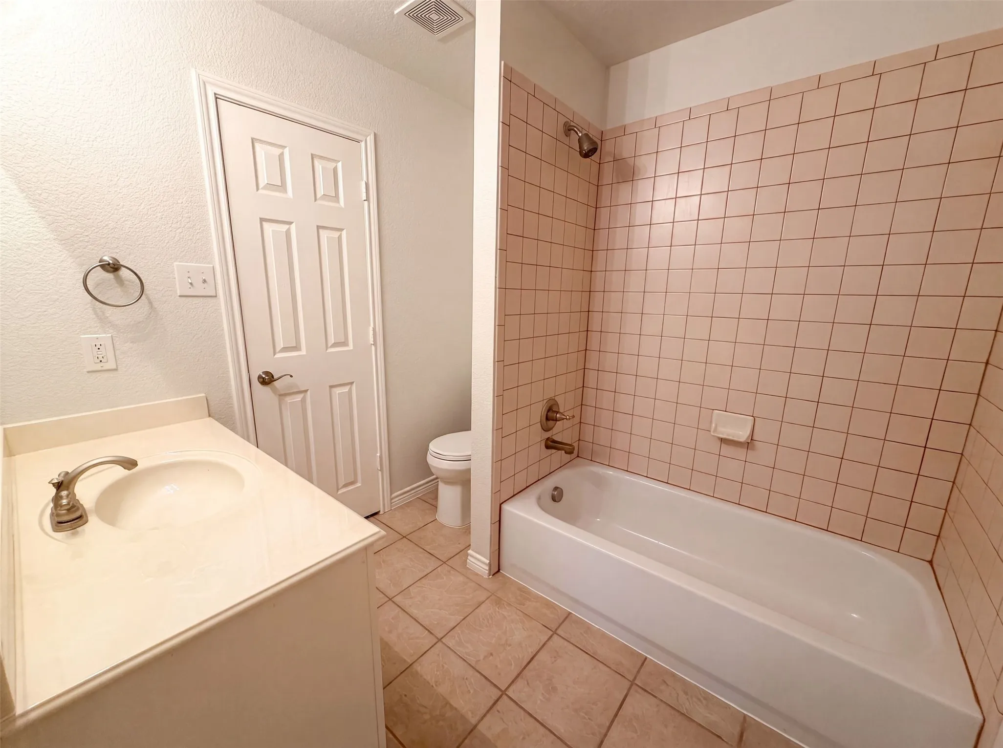 Single Family Residence For Sale in Dallas County , 529 Olympia Street, De Soto, Texas 75115, 4 Bedroom, 3 Bathroom, 2 Garage spaces, 3,266 Sqft, built in 2008, mls#21313248, Real Estate Agent in De Soto, Homes For Sale in Dallas county, Homes For Sale in De Soto, Realtor in De Soto Texas, Real Estate Brokerage Independent Realty Texas, Luminita Cordes Realtor