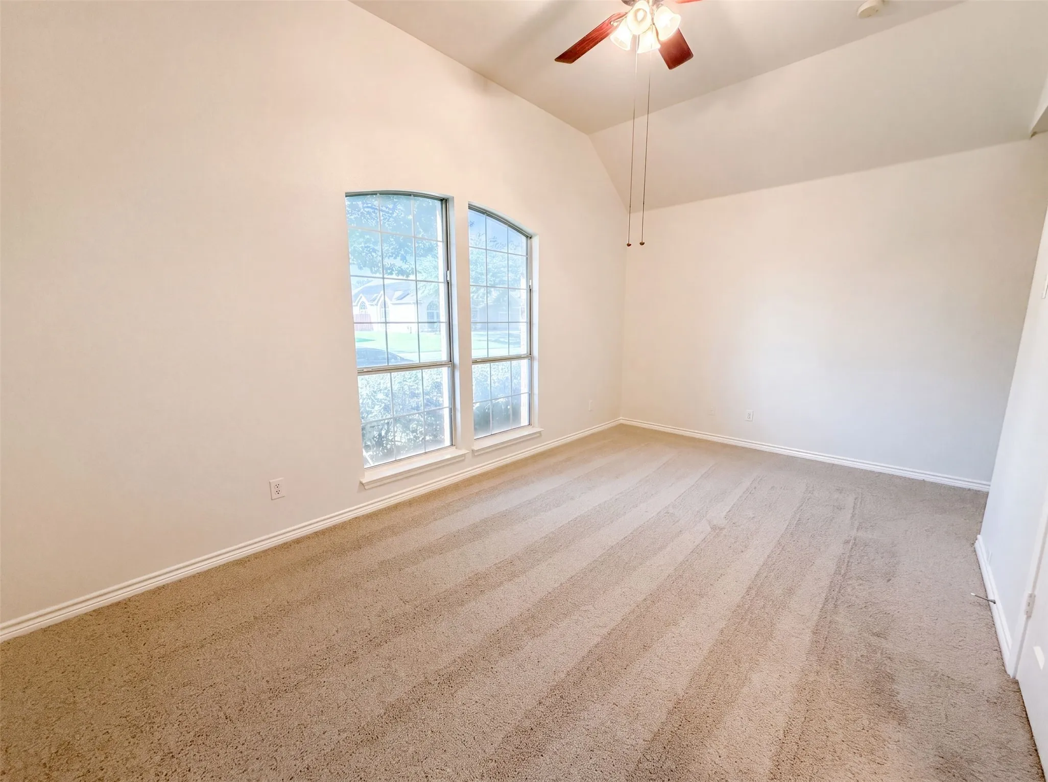 Single Family Residence For Sale in Dallas County , 529 Olympia Street, De Soto, Texas 75115, 4 Bedroom, 3 Bathroom, 2 Garage spaces, 3,266 Sqft, built in 2008, mls#21313248, Real Estate Agent in De Soto, Homes For Sale in Dallas county, Homes For Sale in De Soto, Realtor in De Soto Texas, Real Estate Brokerage Independent Realty Texas, Luminita Cordes Realtor