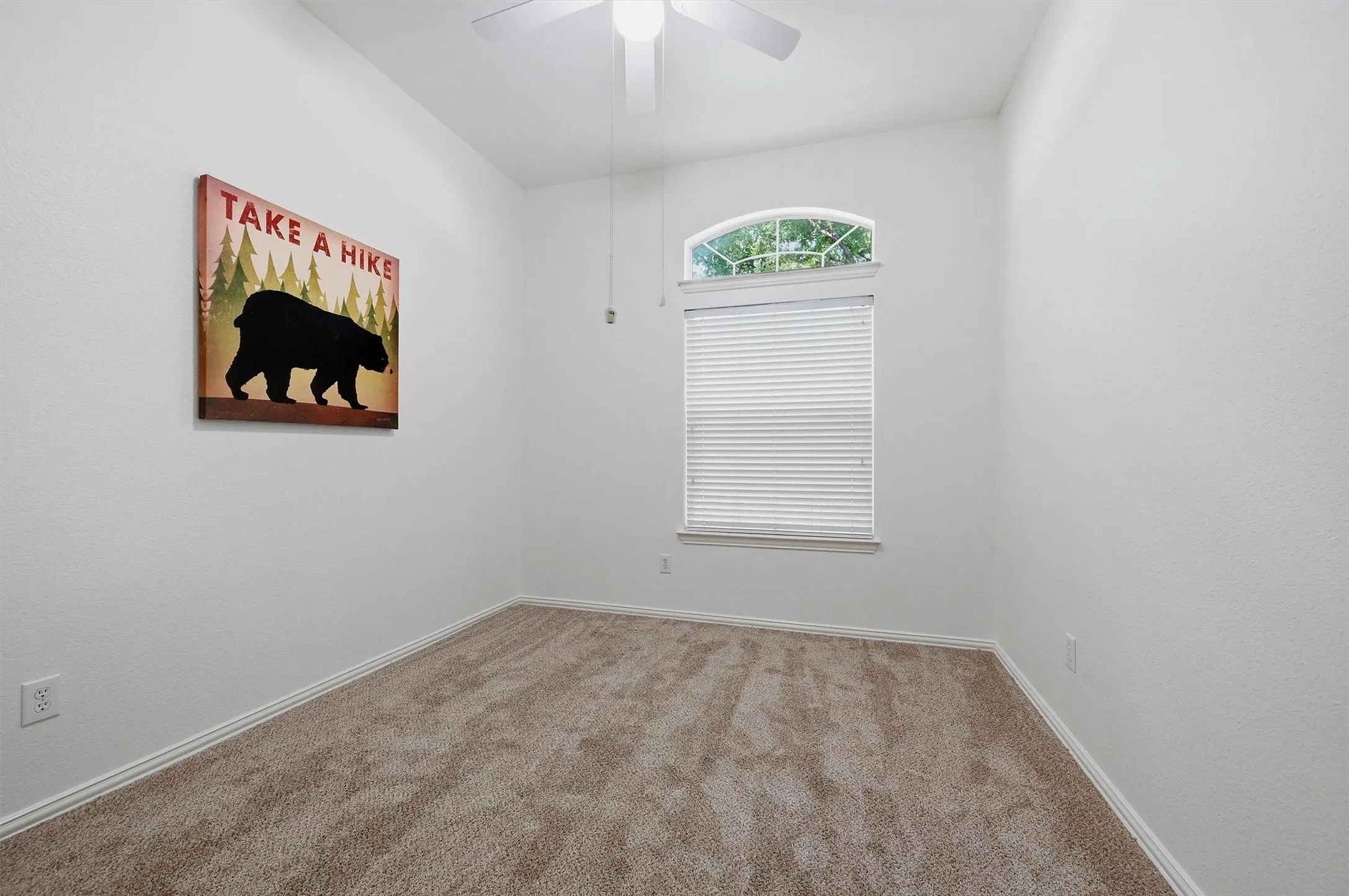 Single Family Residence For Sale in Denton County , 12218 Red Hawk Drive, Frisco, Texas 75033, 3 Bedroom, 2 Bathroom, 2 Garage spaces, 1,947 Sqft, built in 2002, mls#21313104, Real Estate Agent in Frisco, Homes For Sale in Denton county, Homes For Sale in Frisco, Realtor in Frisco Texas, Real Estate Brokerage Independent Realty Texas, Luminita Cordes Realtor