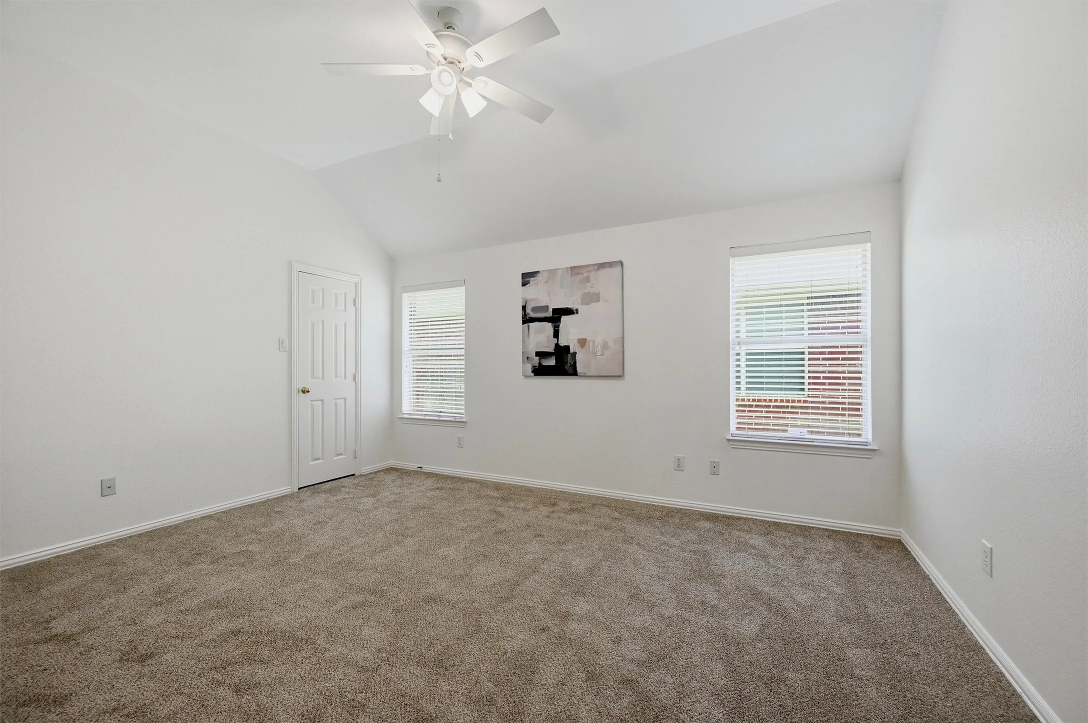 Single Family Residence For Sale in Denton County , 12218 Red Hawk Drive, Frisco, Texas 75033, 3 Bedroom, 2 Bathroom, 2 Garage spaces, 1,947 Sqft, built in 2002, mls#21313104, Real Estate Agent in Frisco, Homes For Sale in Denton county, Homes For Sale in Frisco, Realtor in Frisco Texas, Real Estate Brokerage Independent Realty Texas, Luminita Cordes Realtor