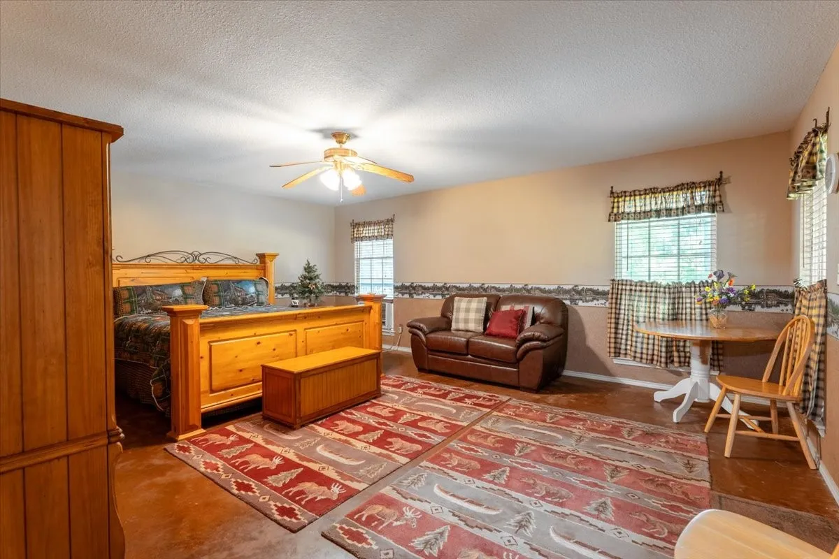 Farm For Sale in Parker County , 3614 Beech Street, Weatherford, Texas 76088, 3 Bedroom, 3 Bathroom, 3 Garage spaces, 2,296 Sqft, built in 1997, mls#21310688, Real Estate Agent in Weatherford, Homes For Sale in Parker county, Homes For Sale in Weatherford, Realtor in Weatherford Texas, Real Estate Brokerage Independent Realty Texas, Luminita Cordes Realtor