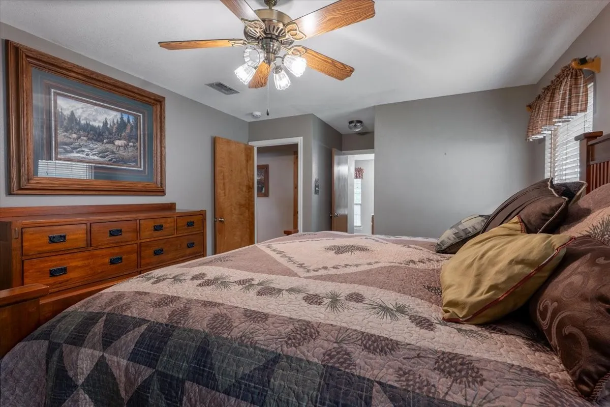 Farm For Sale in Parker County , 3614 Beech Street, Weatherford, Texas 76088, 3 Bedroom, 3 Bathroom, 3 Garage spaces, 2,296 Sqft, built in 1997, mls#21310688, Real Estate Agent in Weatherford, Homes For Sale in Parker county, Homes For Sale in Weatherford, Realtor in Weatherford Texas, Real Estate Brokerage Independent Realty Texas, Luminita Cordes Realtor