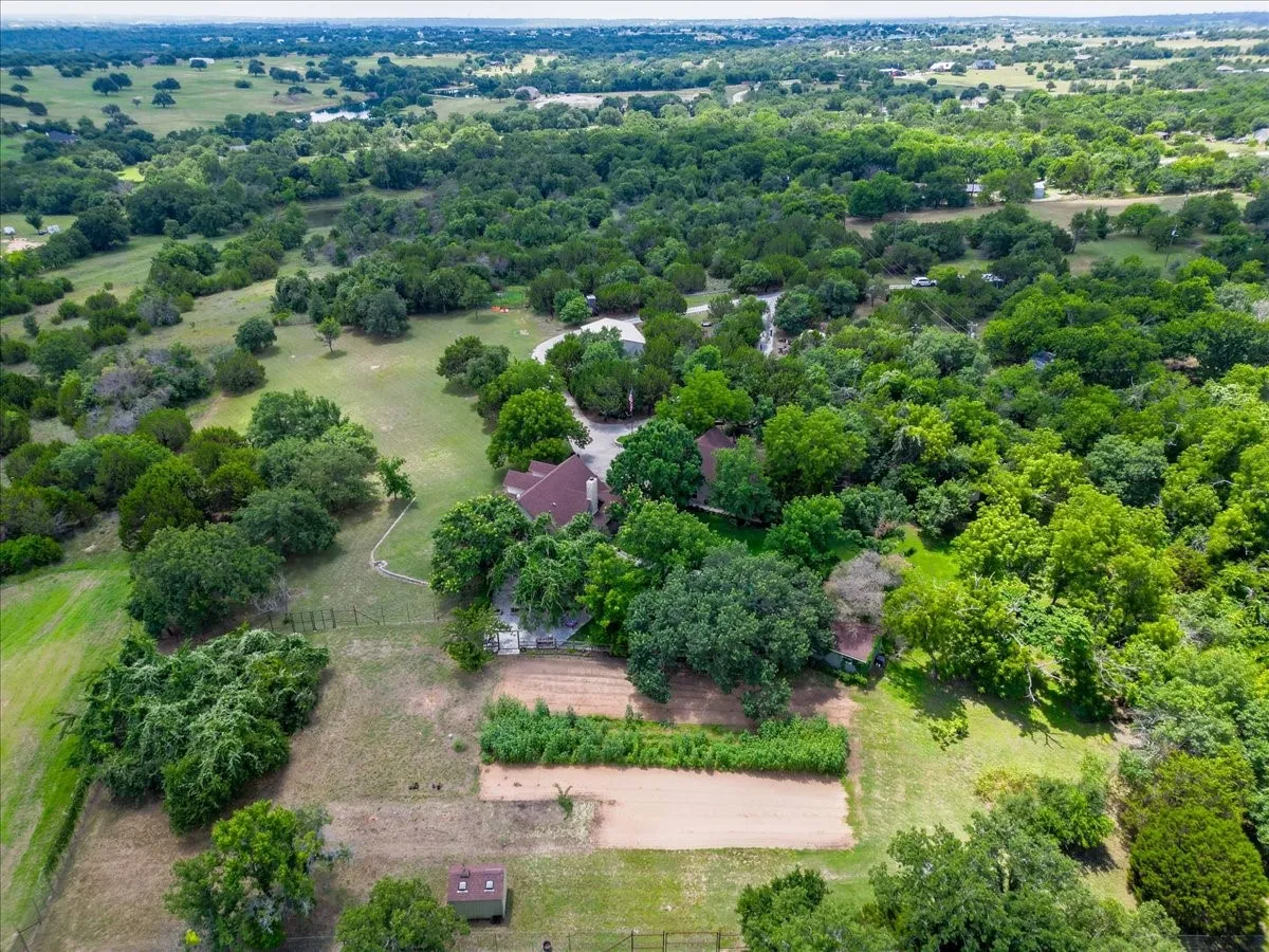 Farm For Sale in Parker County , 3614 Beech Street, Weatherford, Texas 76088, 3 Bedroom, 3 Bathroom, 3 Garage spaces, 2,296 Sqft, built in 1997, mls#21310688, Real Estate Agent in Weatherford, Homes For Sale in Parker county, Homes For Sale in Weatherford, Realtor in Weatherford Texas, Real Estate Brokerage Independent Realty Texas, Luminita Cordes Realtor