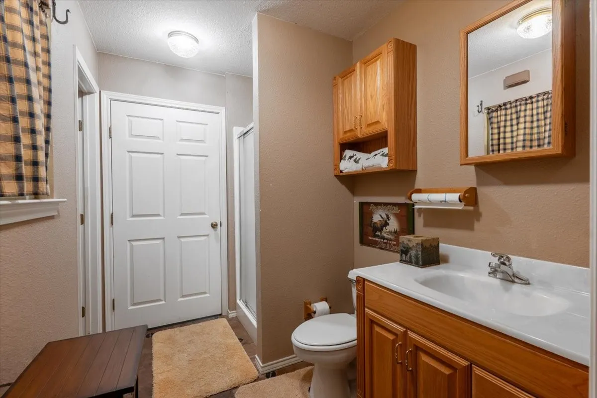 Farm For Sale in Parker County , 3614 Beech Street, Weatherford, Texas 76088, 3 Bedroom, 3 Bathroom, 3 Garage spaces, 2,296 Sqft, built in 1997, mls#21310688, Real Estate Agent in Weatherford, Homes For Sale in Parker county, Homes For Sale in Weatherford, Realtor in Weatherford Texas, Real Estate Brokerage Independent Realty Texas, Luminita Cordes Realtor