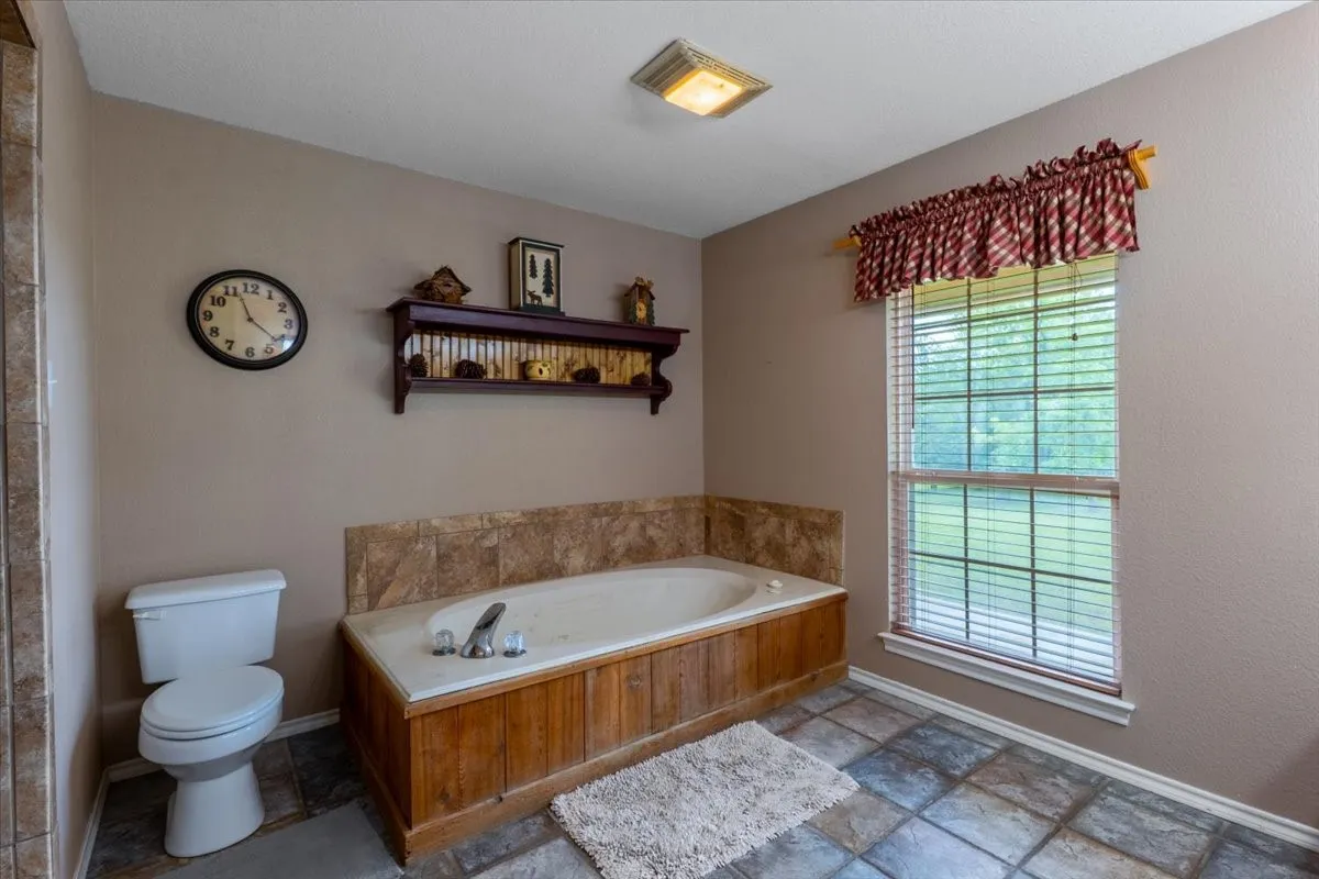Farm For Sale in Parker County , 3614 Beech Street, Weatherford, Texas 76088, 3 Bedroom, 3 Bathroom, 3 Garage spaces, 2,296 Sqft, built in 1997, mls#21310688, Real Estate Agent in Weatherford, Homes For Sale in Parker county, Homes For Sale in Weatherford, Realtor in Weatherford Texas, Real Estate Brokerage Independent Realty Texas, Luminita Cordes Realtor