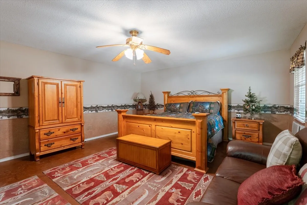 Farm For Sale in Parker County , 3614 Beech Street, Weatherford, Texas 76088, 3 Bedroom, 3 Bathroom, 3 Garage spaces, 2,296 Sqft, built in 1997, mls#21310688, Real Estate Agent in Weatherford, Homes For Sale in Parker county, Homes For Sale in Weatherford, Realtor in Weatherford Texas, Real Estate Brokerage Independent Realty Texas, Luminita Cordes Realtor