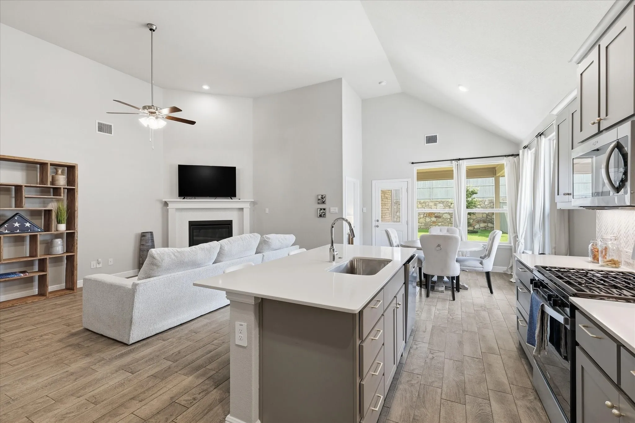 Single Family Residence For Rent in Denton County , 1212 Trailblazer Way, Northlake, Texas 76247, 4 Bedroom, 2 Bathroom, 2 Garage spaces, 1,809 Sqft, built in 2023, mls#21311143, Real Estate Agent in Northlake, Homes For Rent in Denton county, Homes For Rent in Northlake, Realtor in Northlake Texas, Real Estate Brokerage Independent Realty Texas, Luminita Cordes Realtor