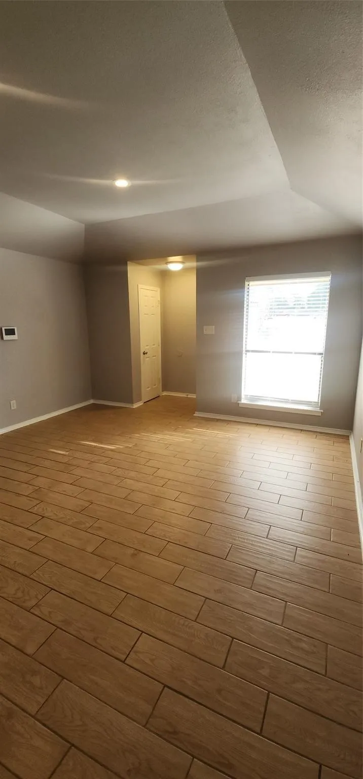 Duplex For Sale in Tarrant County , 6721 Loma Vista Drive 6721 6723, Fort Worth, Texas 76133, 0, 0, Garage spaces, 0 Sqft, built in 1983, mls#21313290, Real Estate Agent in Fort Worth, Homes For Sale in Tarrant county, Homes For Sale in Fort Worth, Realtor in Fort Worth Texas, Real Estate Brokerage Independent Realty Texas, Luminita Cordes Realtor