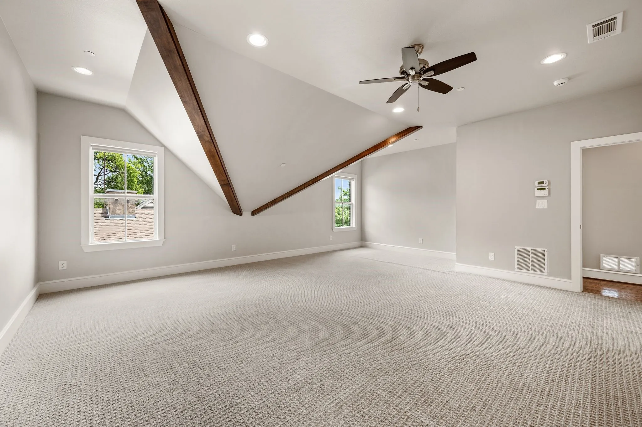 Condominium For Sale in Dallas County , 4144 Druid Lane 1, University Park, Texas 75205, 3 Bedroom, 3 Bathroom, 3 Garage spaces, 2,370 Sqft, built in 2015, Price $1,275,000, mls#21304968, Real Estate Agent in University Park, Homes For Sale in Dallas county, Homes For Sale in University Park, Realtor in University Park Texas, Real Estate Brokerage Independent Realty Texas, Luminita Cordes Realtor