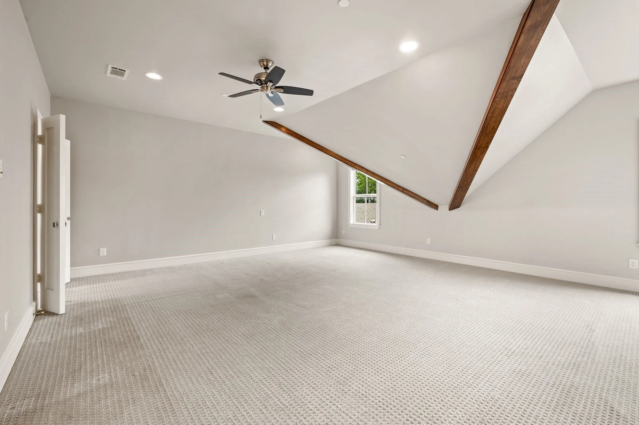 Condominium For Sale in Dallas County , 4144 Druid Lane 1, University Park, Texas 75205, 3 Bedroom, 3 Bathroom, 3 Garage spaces, 2,370 Sqft, built in 2015, Price $1,275,000, mls#21304968, Real Estate Agent in University Park, Homes For Sale in Dallas county, Homes For Sale in University Park, Realtor in University Park Texas, Real Estate Brokerage Independent Realty Texas, Luminita Cordes Realtor