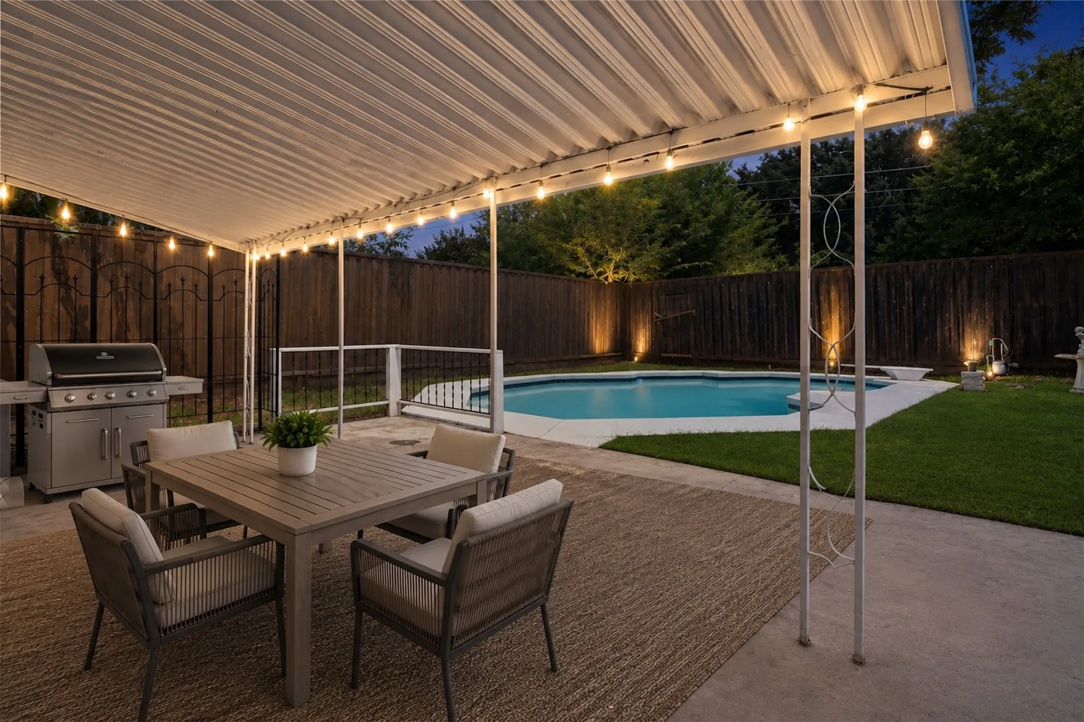Virtually Staged backyard patio