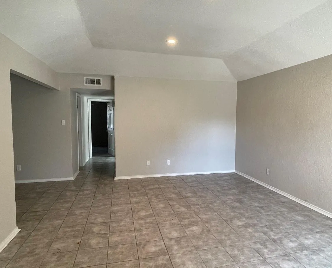 Duplex For Sale in Tarrant County , 6717 Loma Vista Drive, Fort Worth, Texas 76133, 0, 0, Garage spaces, 0 Sqft, built in 1983, mls#21313306, Real Estate Agent in Fort Worth, Homes For Sale in Tarrant county, Homes For Sale in Fort Worth, Realtor in Fort Worth Texas, Real Estate Brokerage Independent Realty Texas, Luminita Cordes Realtor