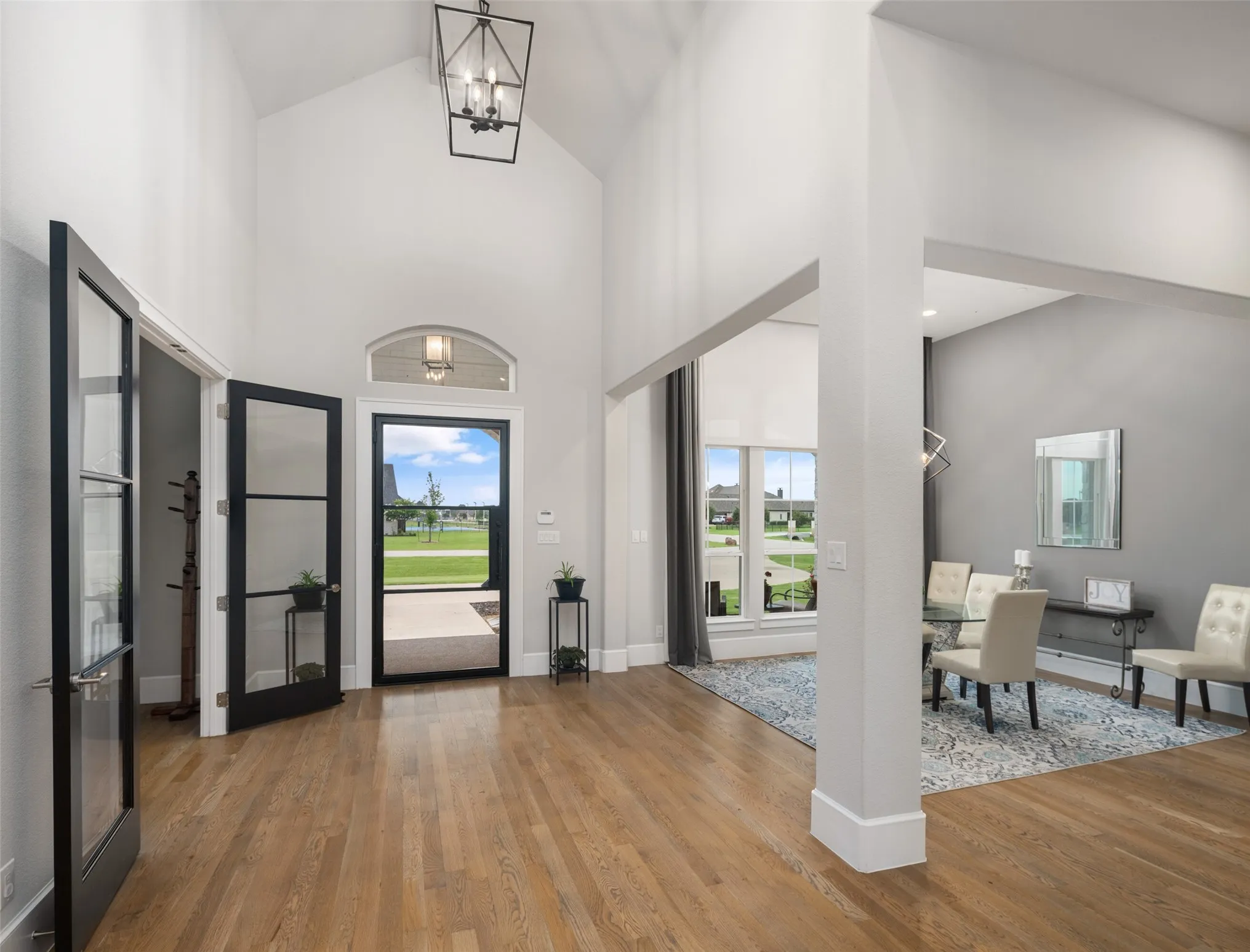 Single Family Residence For Sale in Collin County , 701 Inverness Lane, Lucas, Texas 75002, 5 Bedroom, 6 Bathroom, 3 Garage spaces, 4,661 Sqft, built in 2020, mls#21307783, Real Estate Agent in Lucas, Homes For Sale in Collin county, Homes For Sale in Lucas, Realtor in Lucas Texas, Real Estate Brokerage Independent Realty Texas, Luminita Cordes Realtor