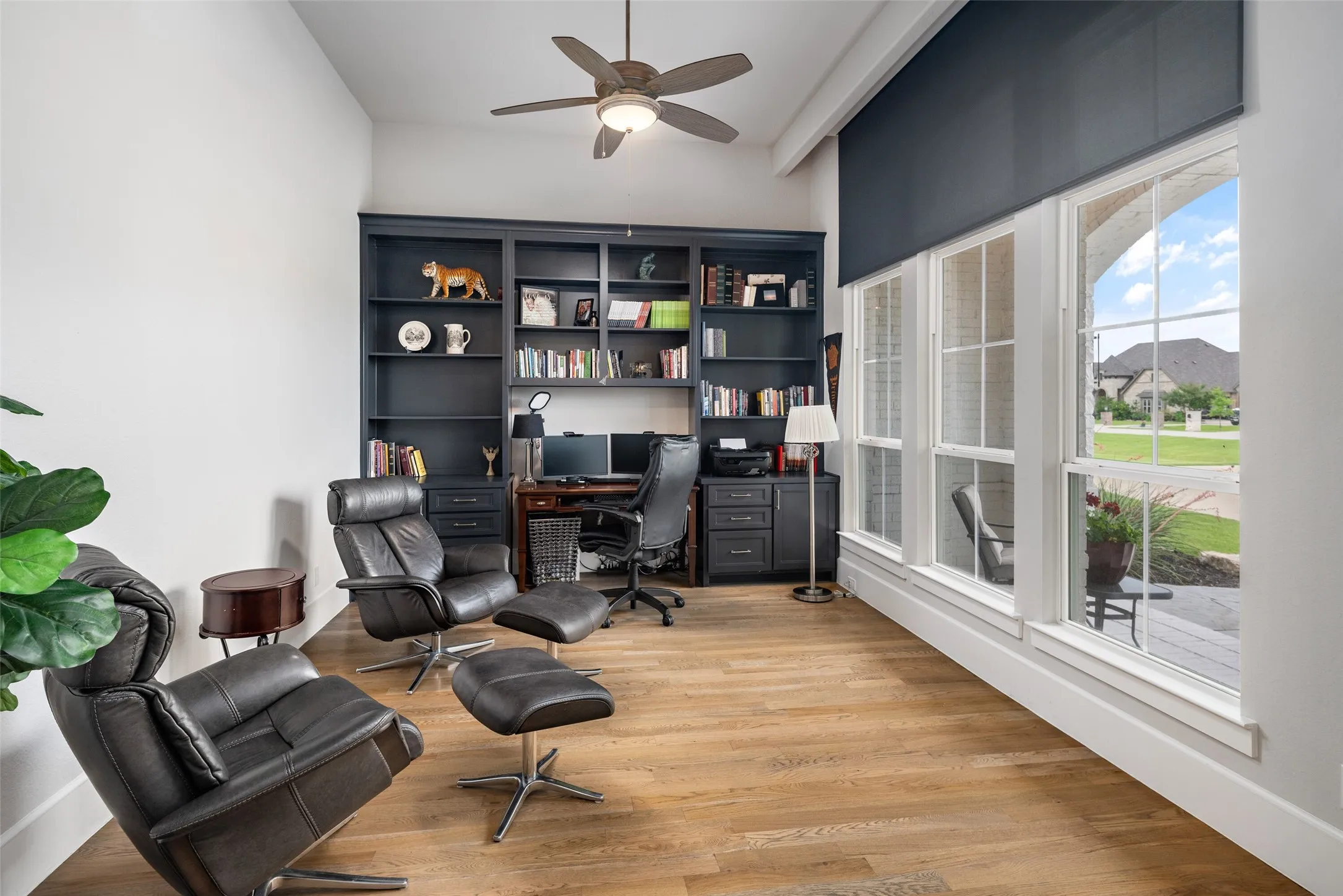 Single Family Residence For Sale in Collin County , 701 Inverness Lane, Lucas, Texas 75002, 5 Bedroom, 6 Bathroom, 3 Garage spaces, 4,661 Sqft, built in 2020, mls#21307783, Real Estate Agent in Lucas, Homes For Sale in Collin county, Homes For Sale in Lucas, Realtor in Lucas Texas, Real Estate Brokerage Independent Realty Texas, Luminita Cordes Realtor