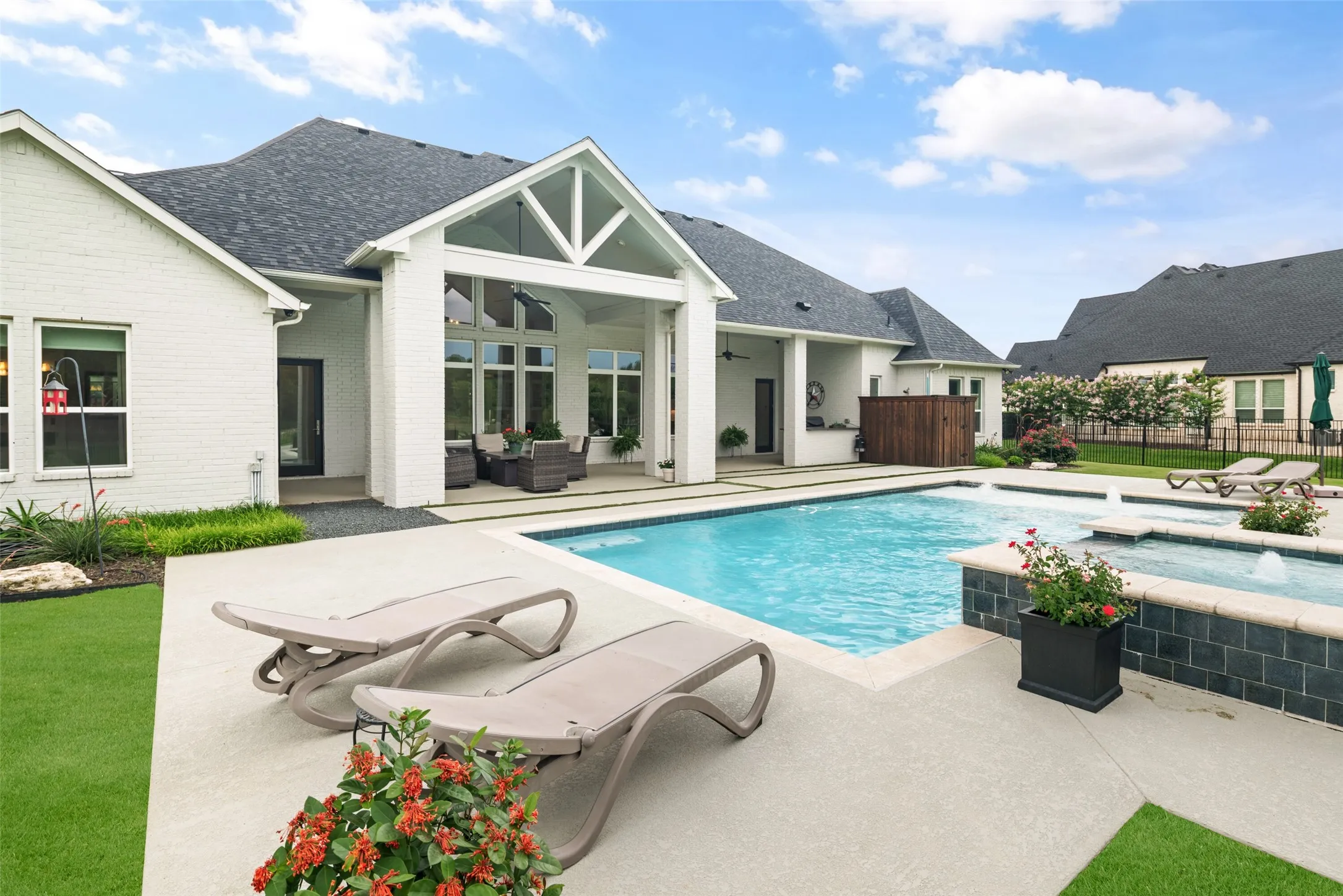 Single Family Residence For Sale in Collin County , 701 Inverness Lane, Lucas, Texas 75002, 5 Bedroom, 6 Bathroom, 3 Garage spaces, 4,661 Sqft, built in 2020, mls#21307783, Real Estate Agent in Lucas, Homes For Sale in Collin county, Homes For Sale in Lucas, Realtor in Lucas Texas, Real Estate Brokerage Independent Realty Texas, Luminita Cordes Realtor