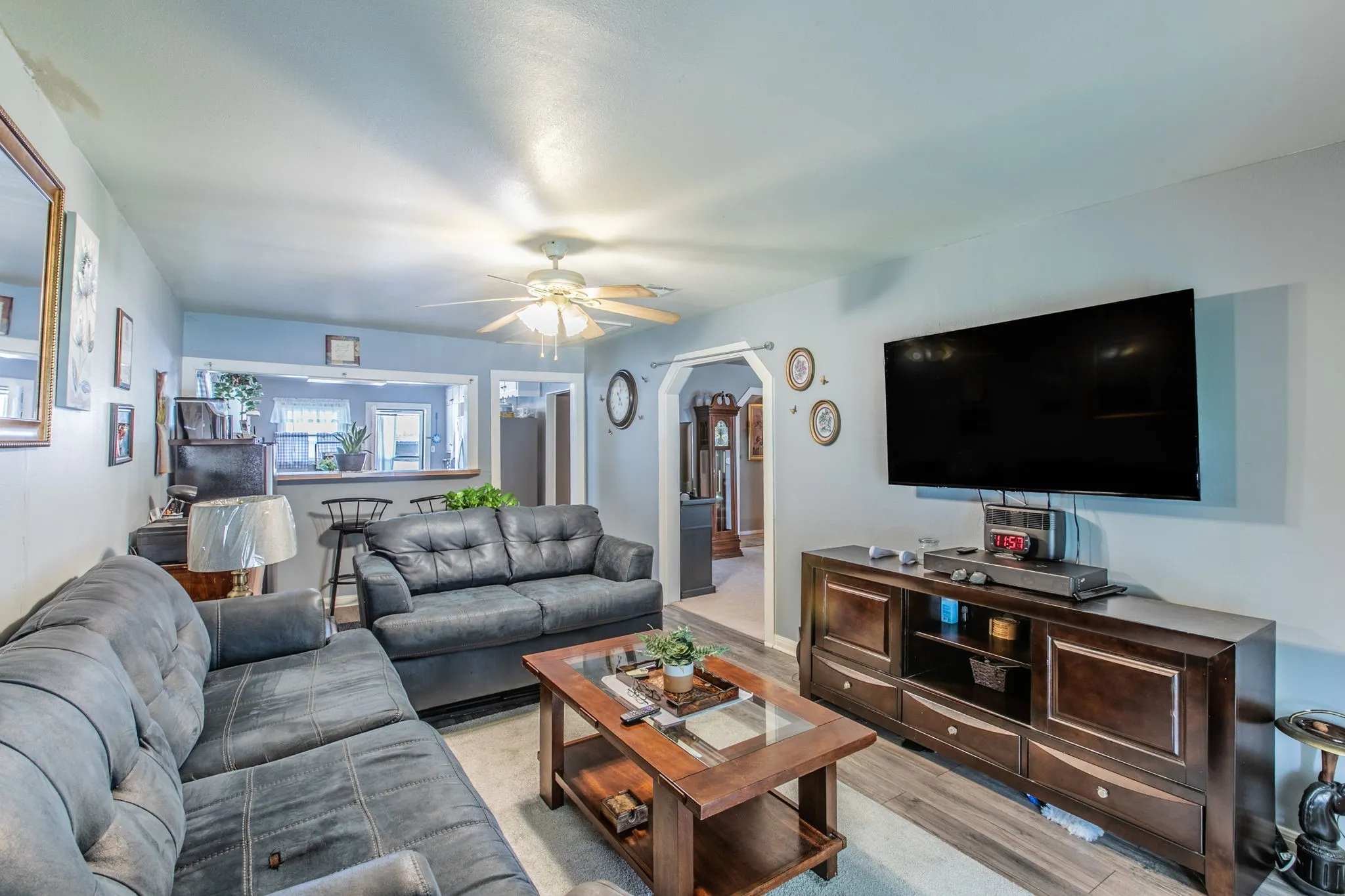 Single Family Residence For Sale in Mc Lennan County , 4816 Inwood Drive, Beverly Hills, Texas 76711, 3 Bedrooms, 2 Bathrooms, Garage spaces, 1,416 Sqft, built in 1962, Price $190,000, mls#21311814, Real Estate Agent in Beverly Hills, Homes For Sale in Mc Lennan county, Homes For Sale in Beverly Hills, Realtor in Beverly Hills Texas, Real Estate Brokerage Independent Realty Texas, Luminita Cordes Realtor